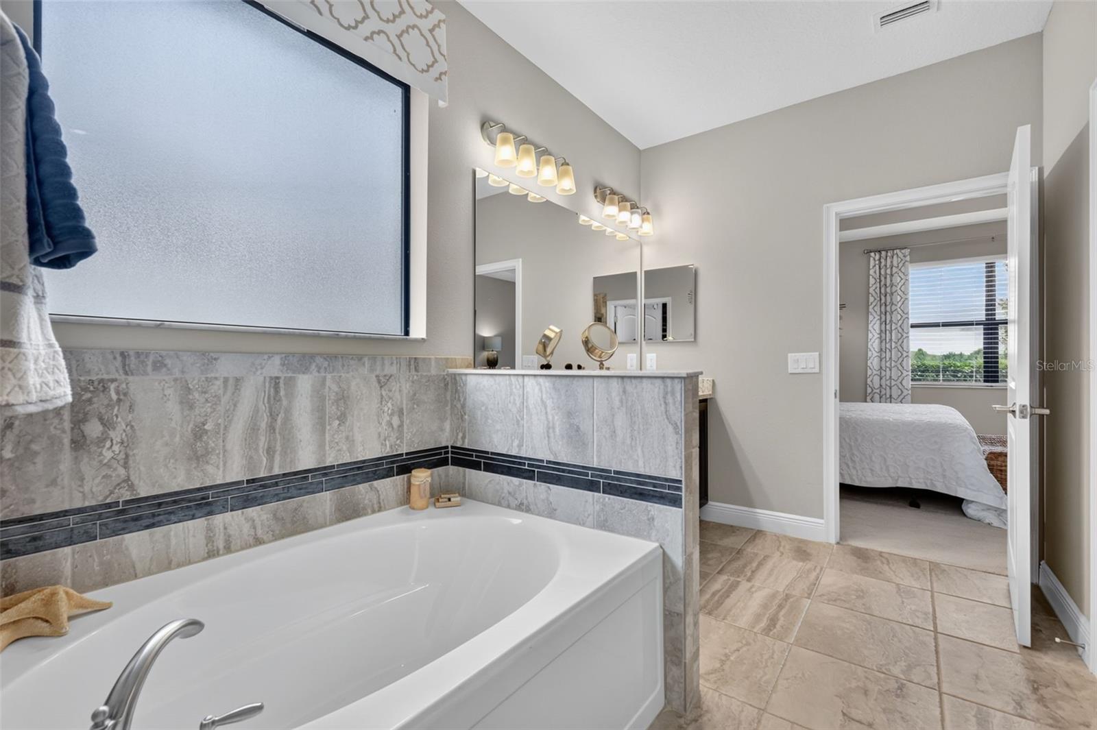 13470 NEWPORT SHORES DR — photo 26
