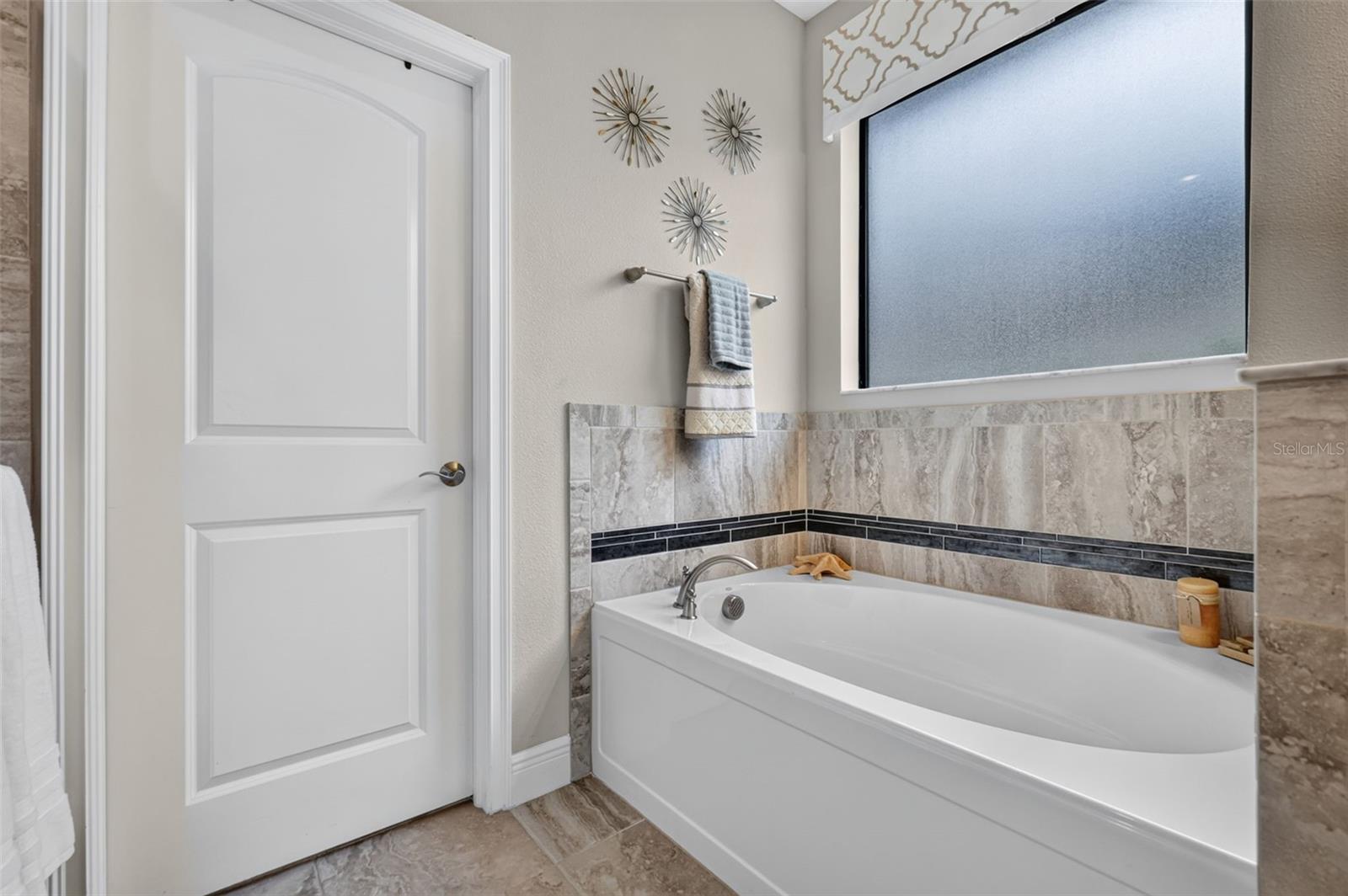 13470 NEWPORT SHORES DR — photo 27