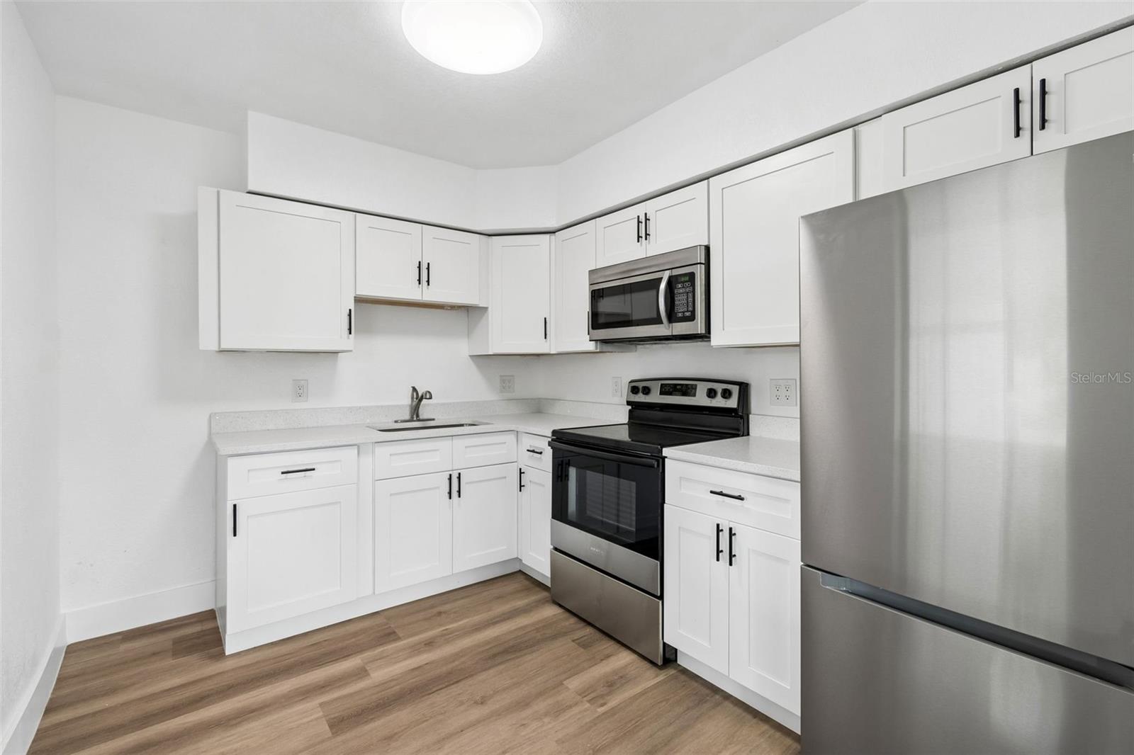 2832 MIRIAM ST S — photo 27