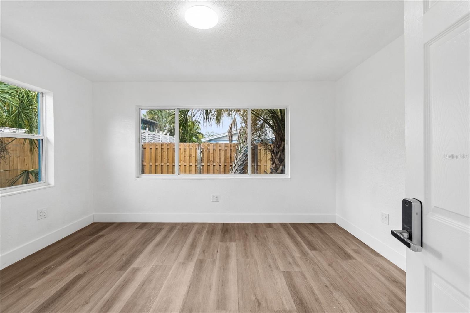 2832 MIRIAM ST S — photo 22
