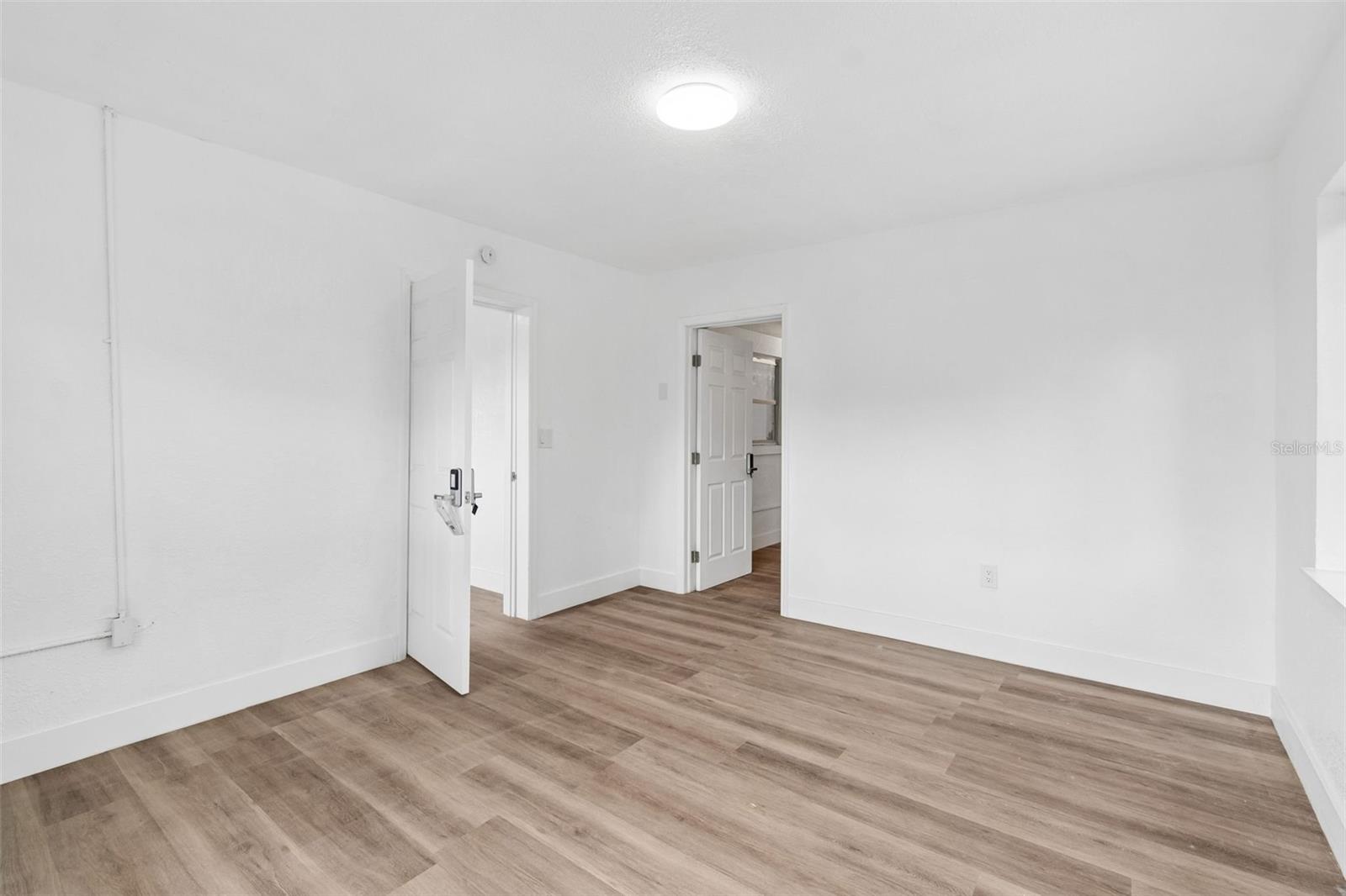 2832 MIRIAM ST S — photo 34