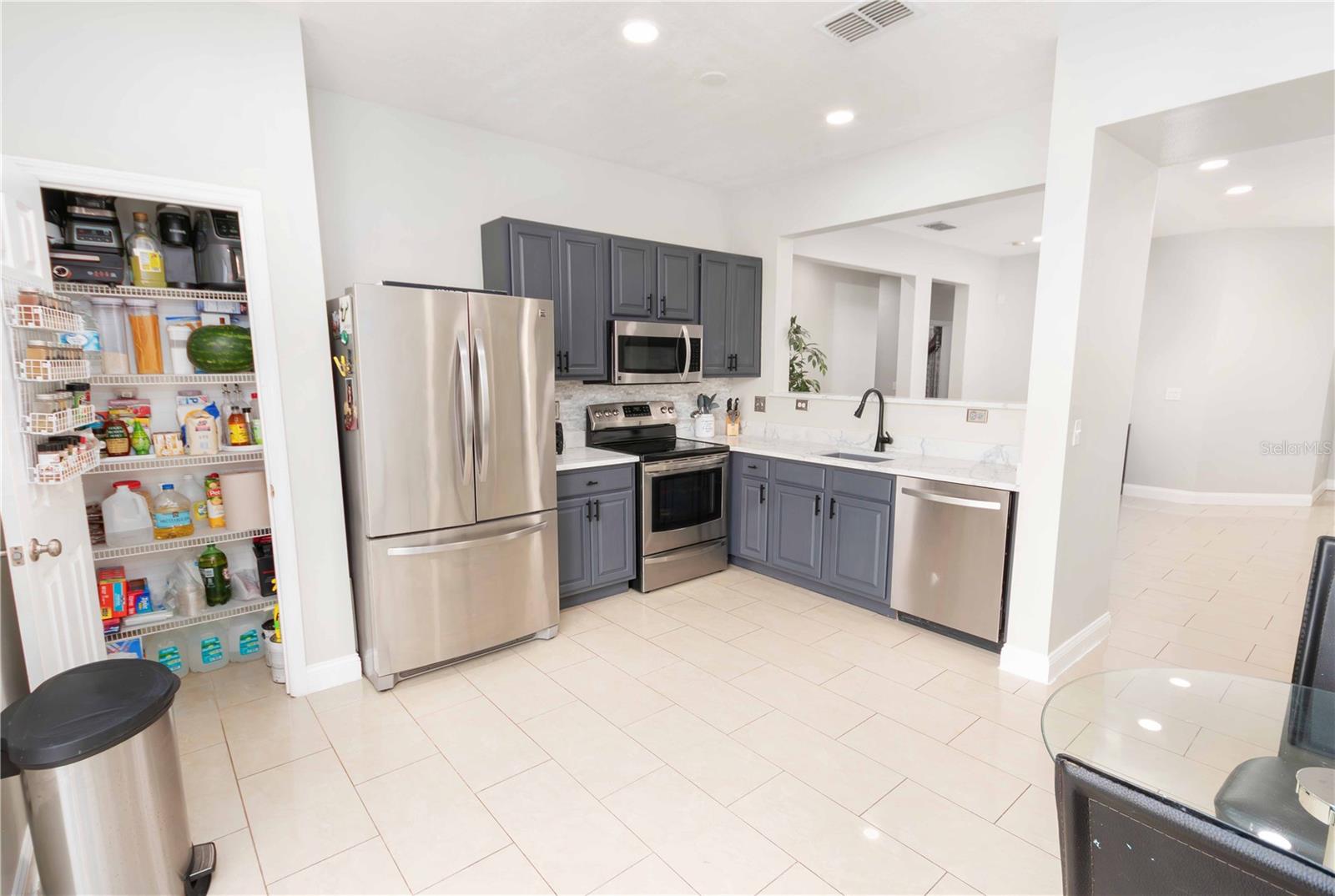 9644 SIMEON DR — photo 11