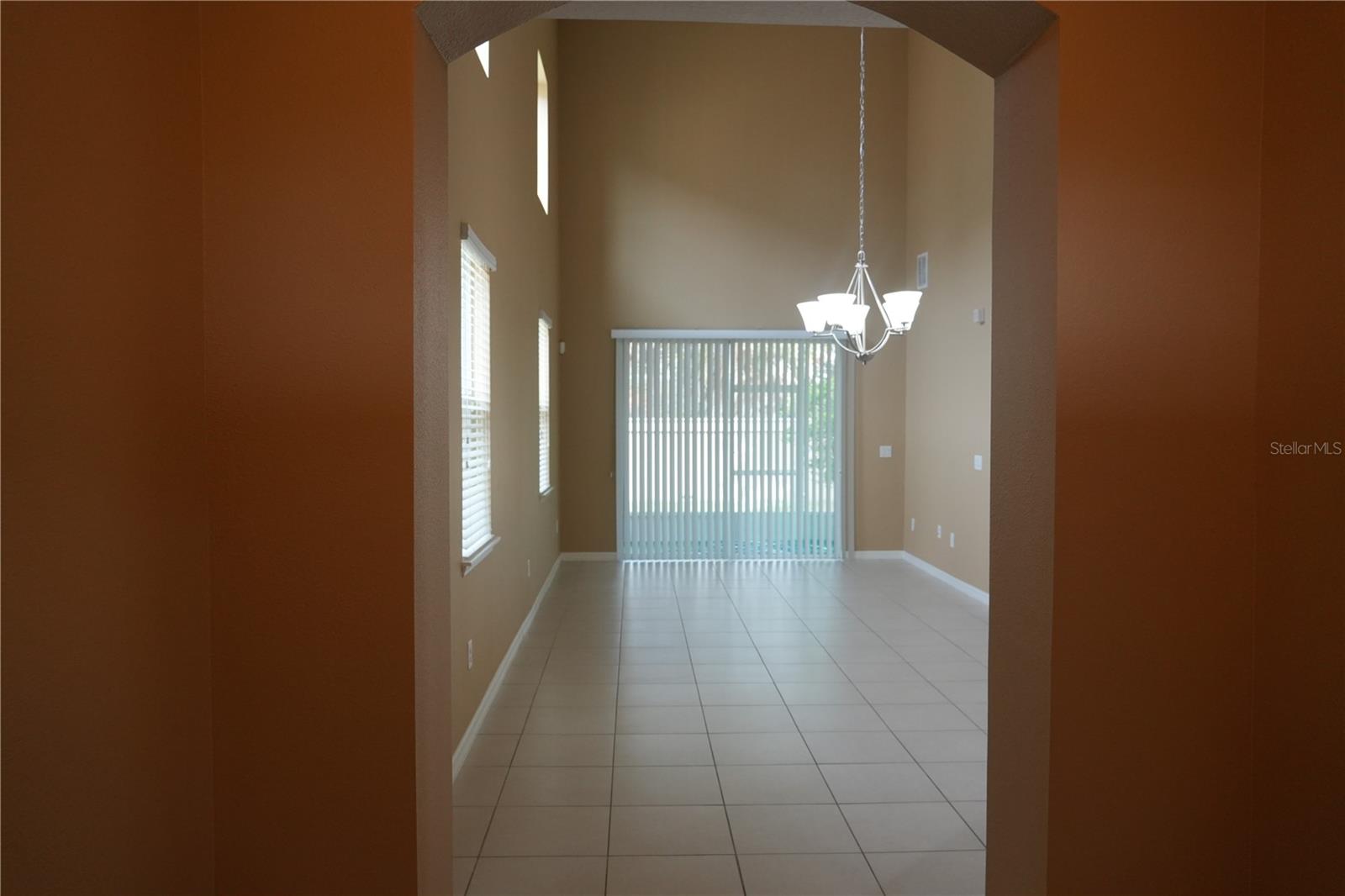 2212 LENNOX DALE LN — photo 5