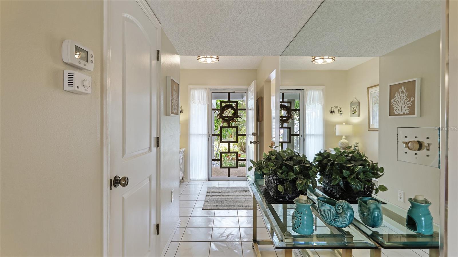 1109 EDGEWATER CIR #1109 — photo 4