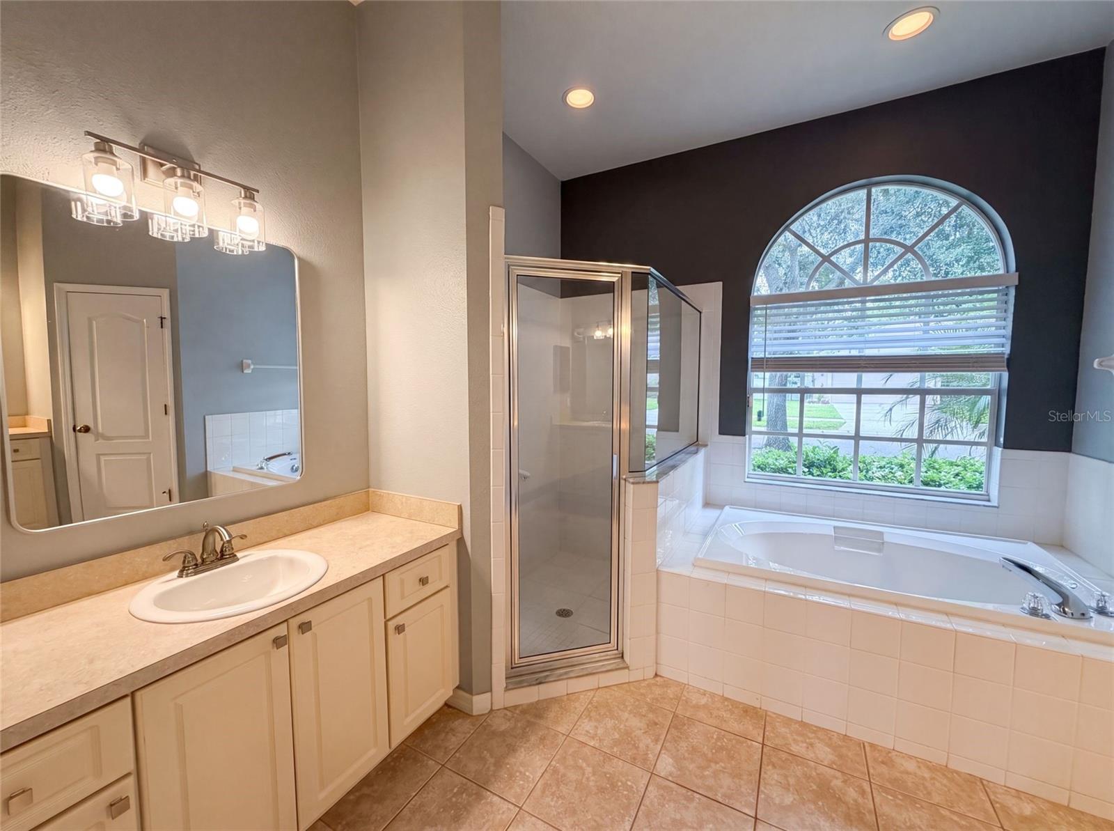 222 TAYLOR BAY LN — photo 5