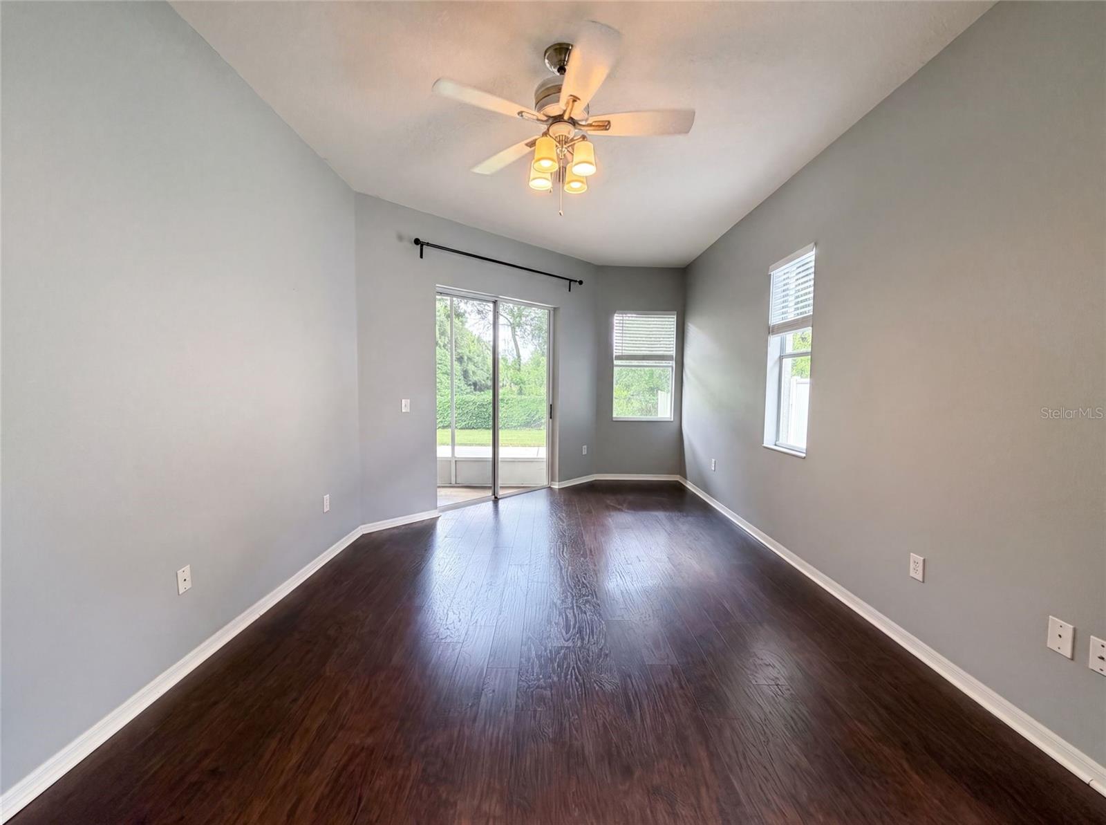 222 TAYLOR BAY LN — photo 15