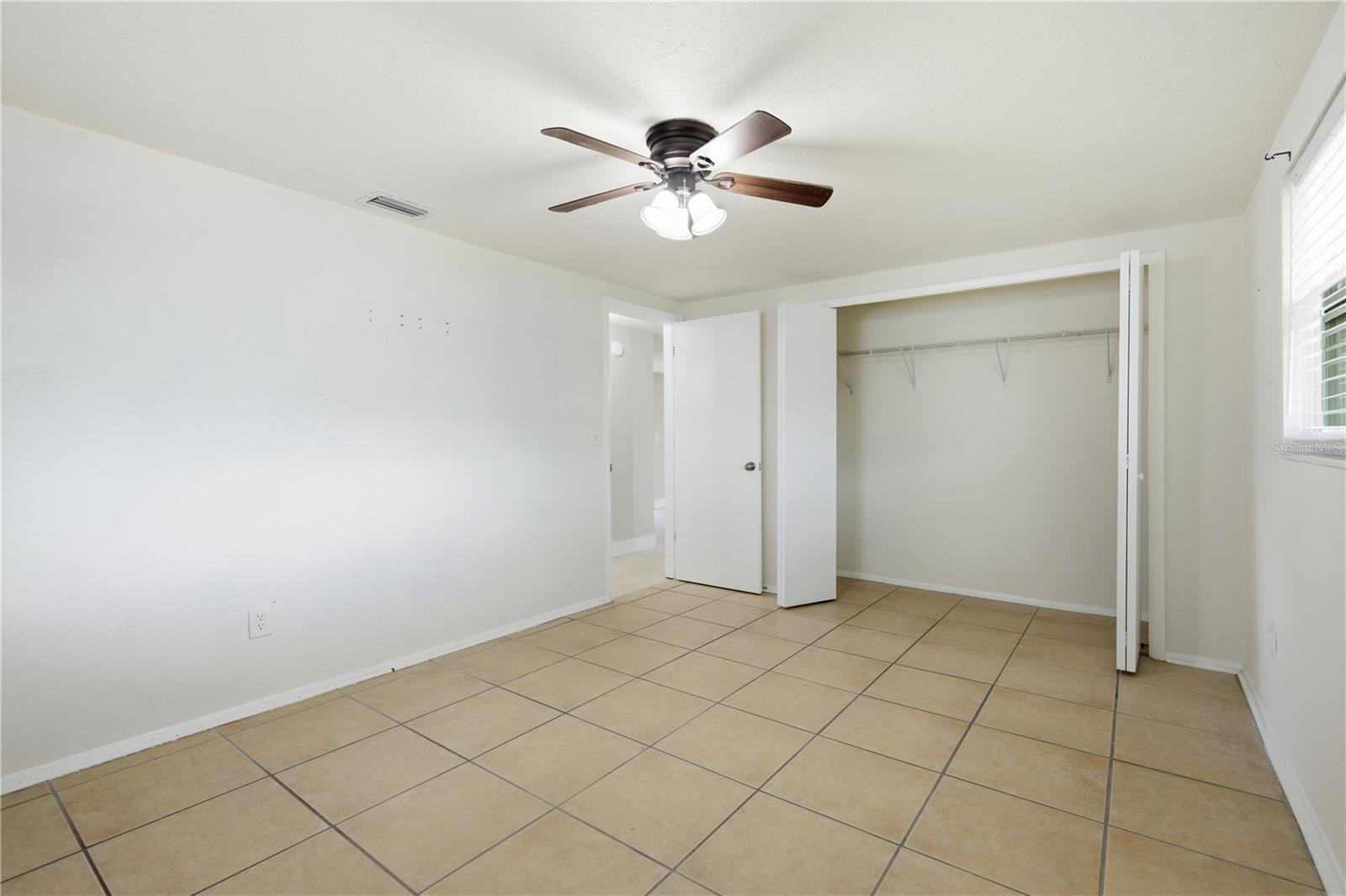 2051 PEGGY DR — photo 16