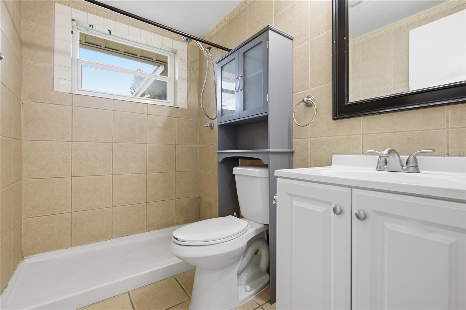2051 PEGGY DR — photo 19
