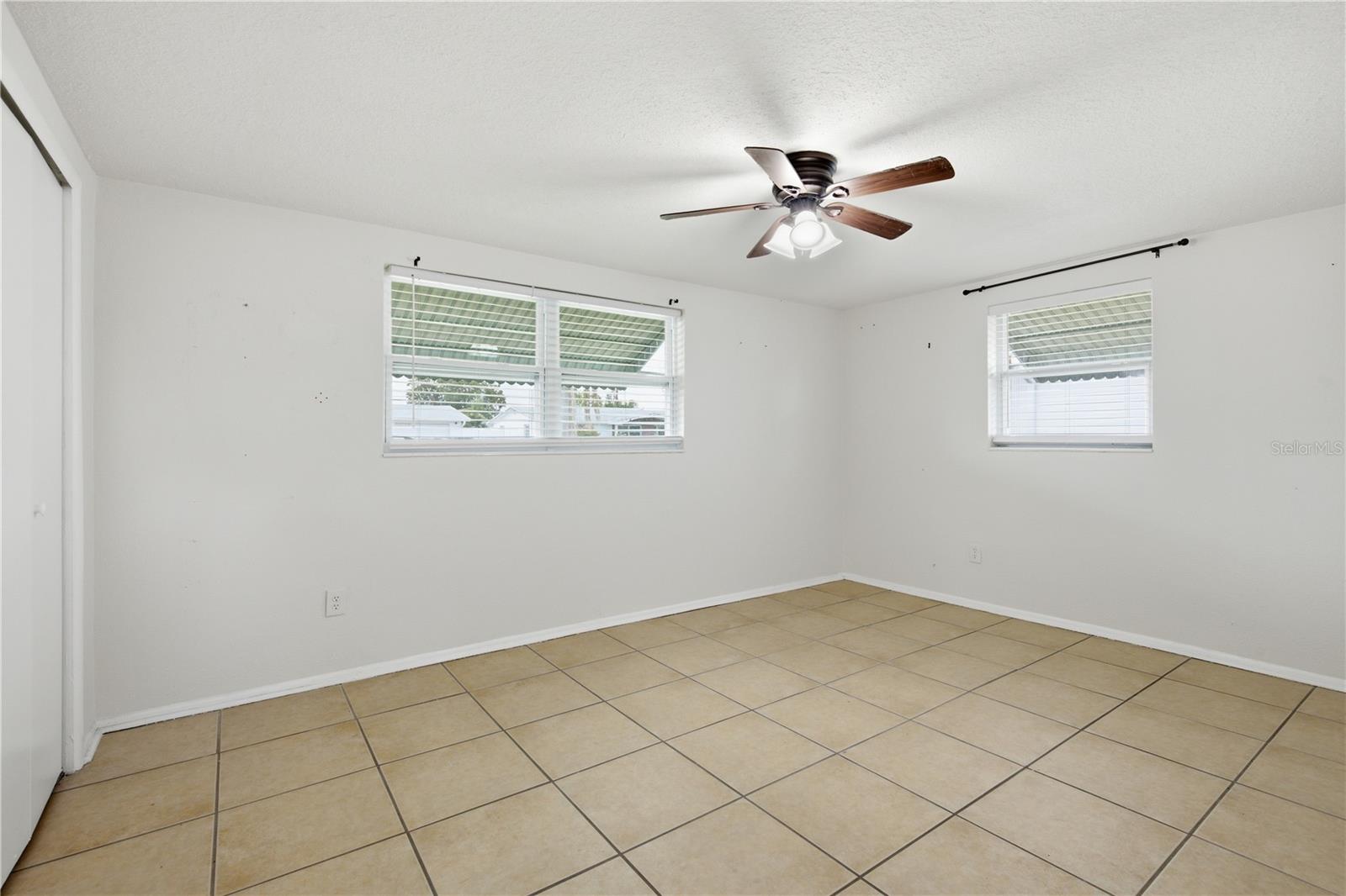 2051 PEGGY DR — photo 15