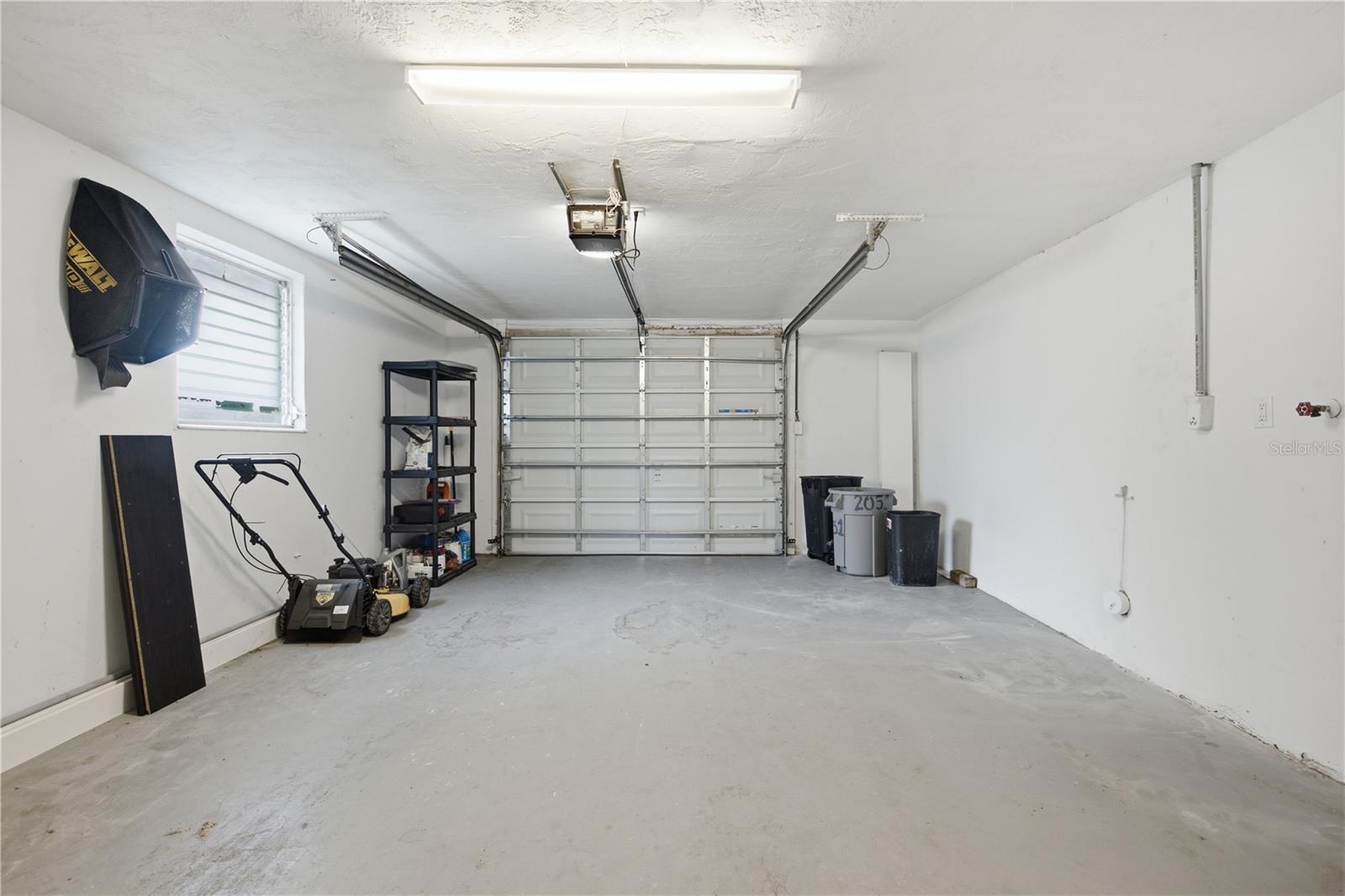 2051 PEGGY DR — photo 22
