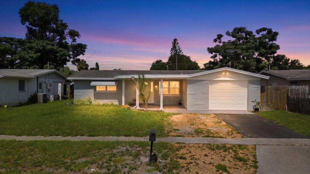 2051 PEGGY DR — photo 27