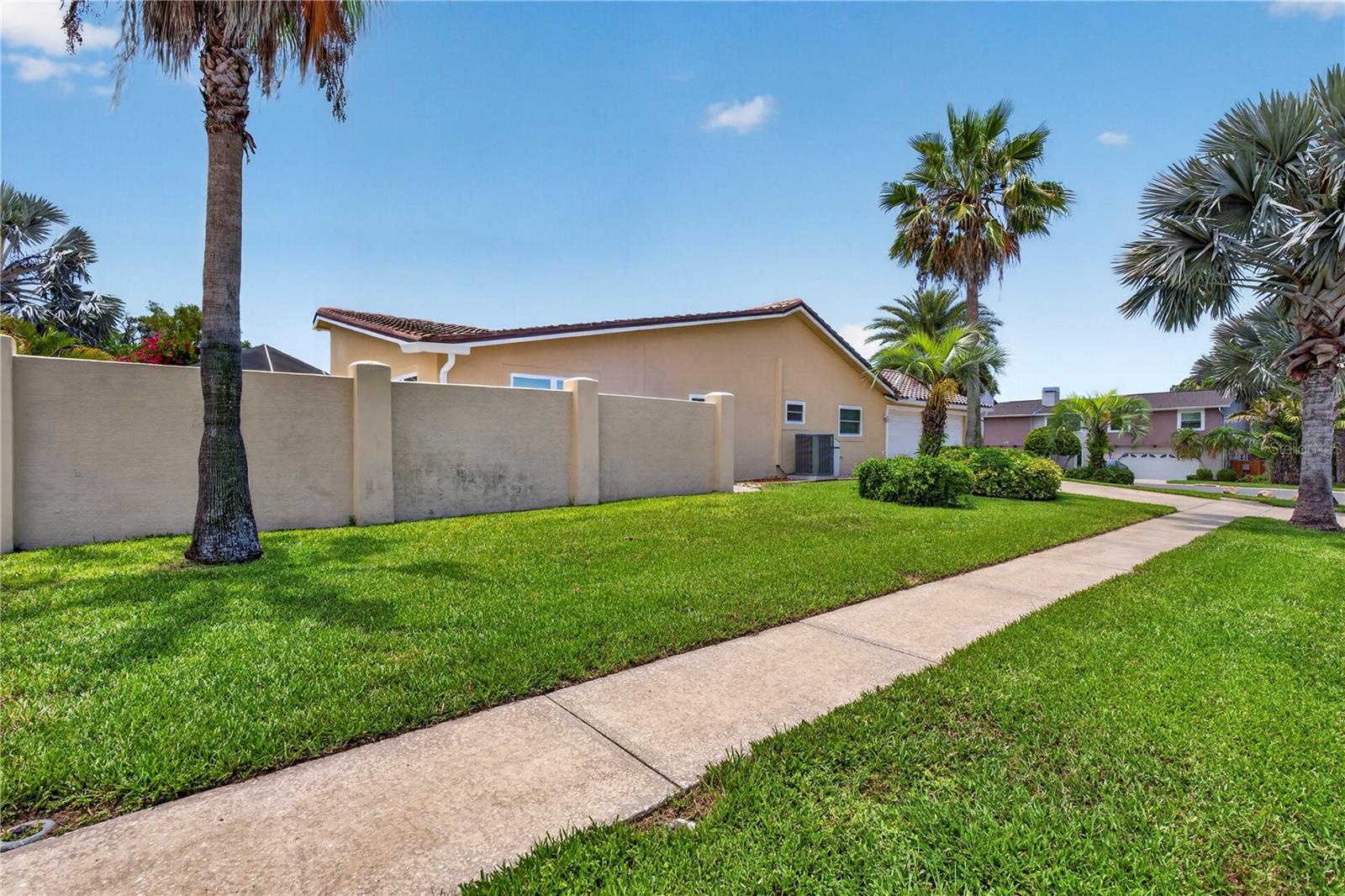4831 BLUE JAY CIR — photo 4