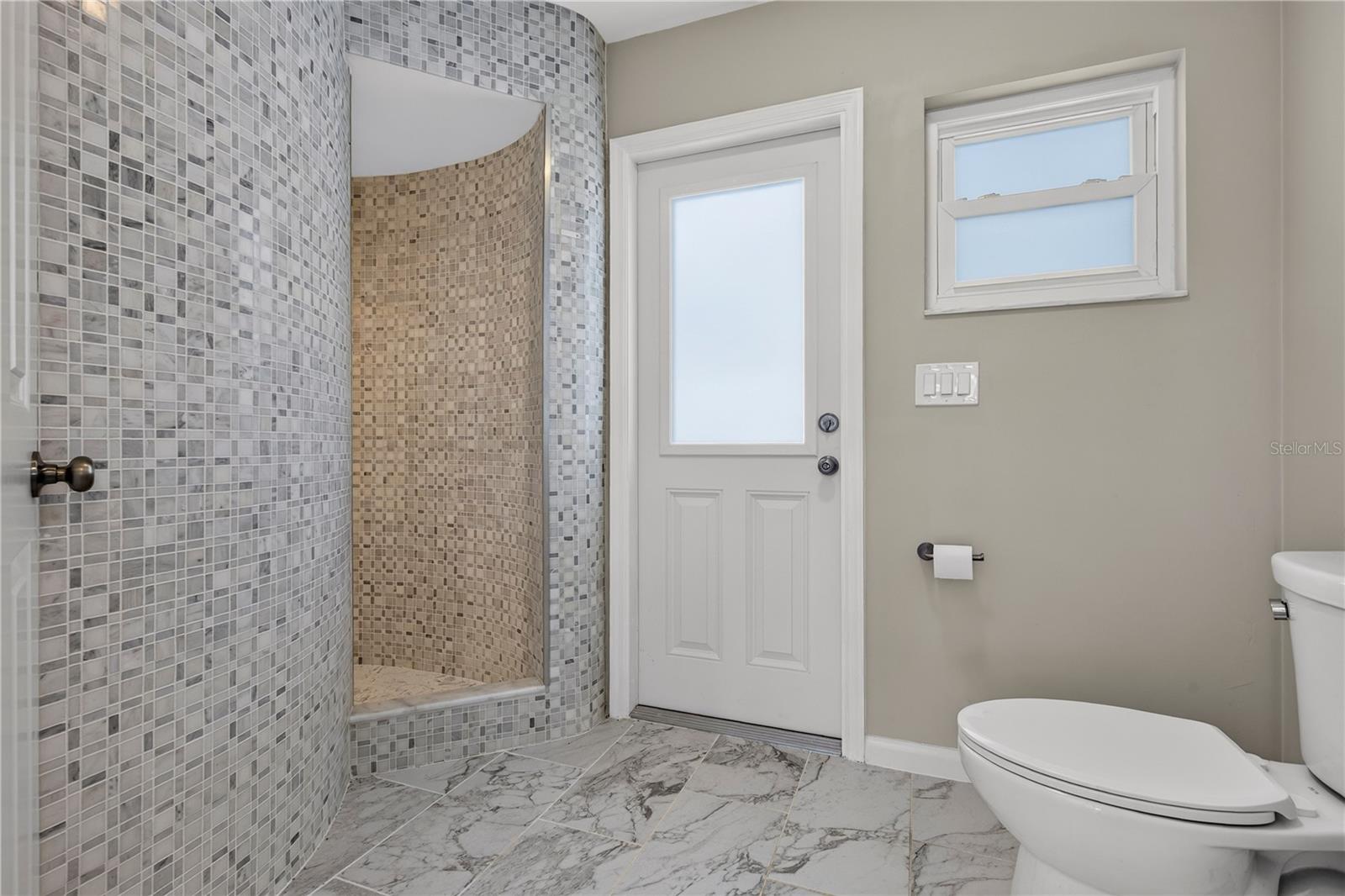 4831 BLUE JAY CIR — photo 38