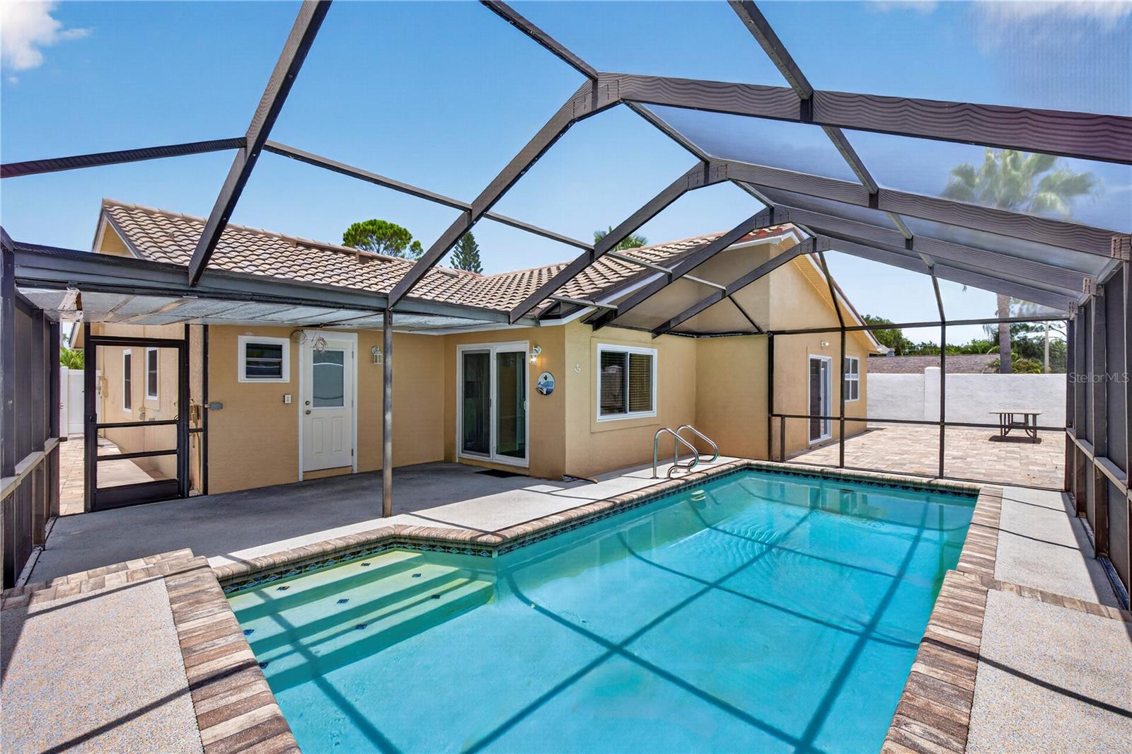 4831 BLUE JAY CIR — photo 42