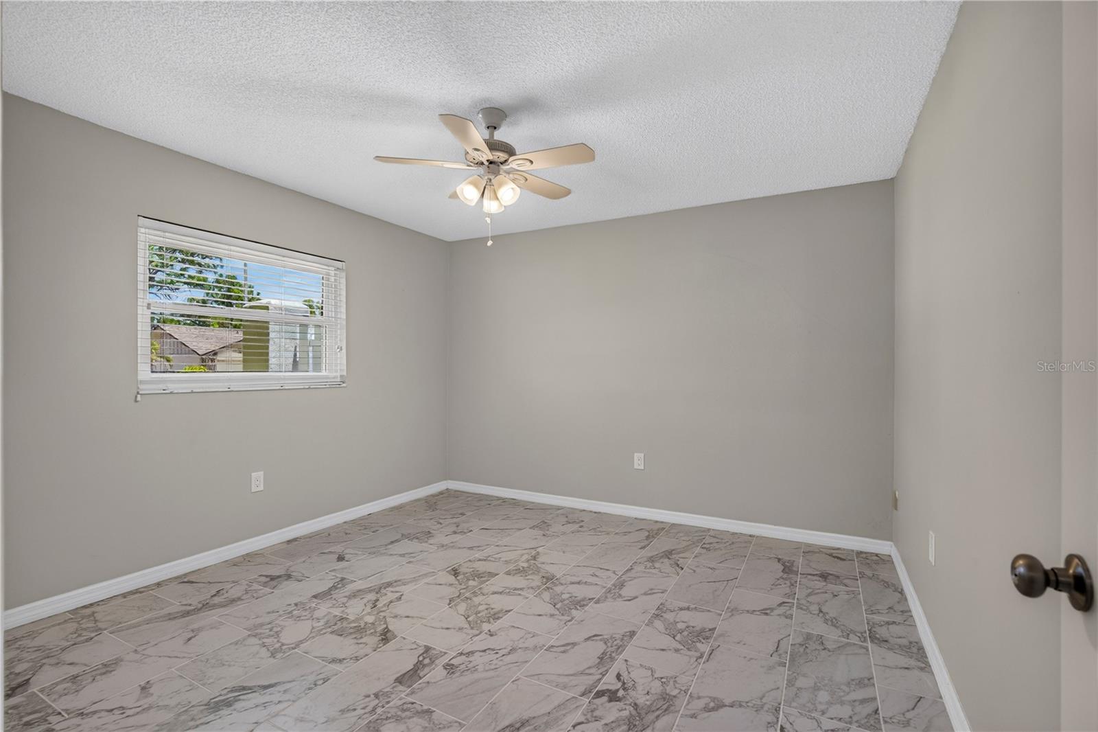 4831 BLUE JAY CIR — photo 24