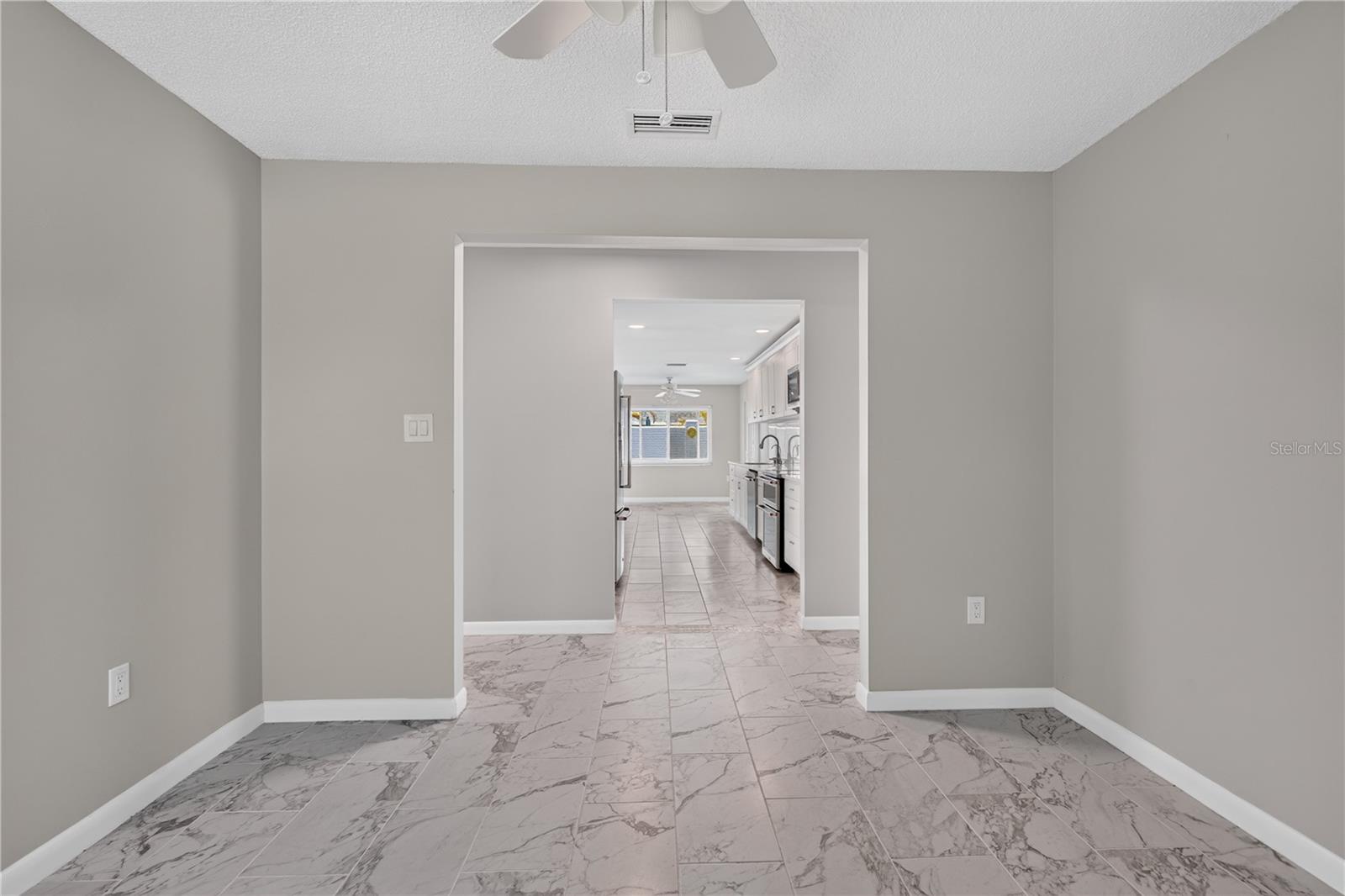 4831 BLUE JAY CIR — photo 32
