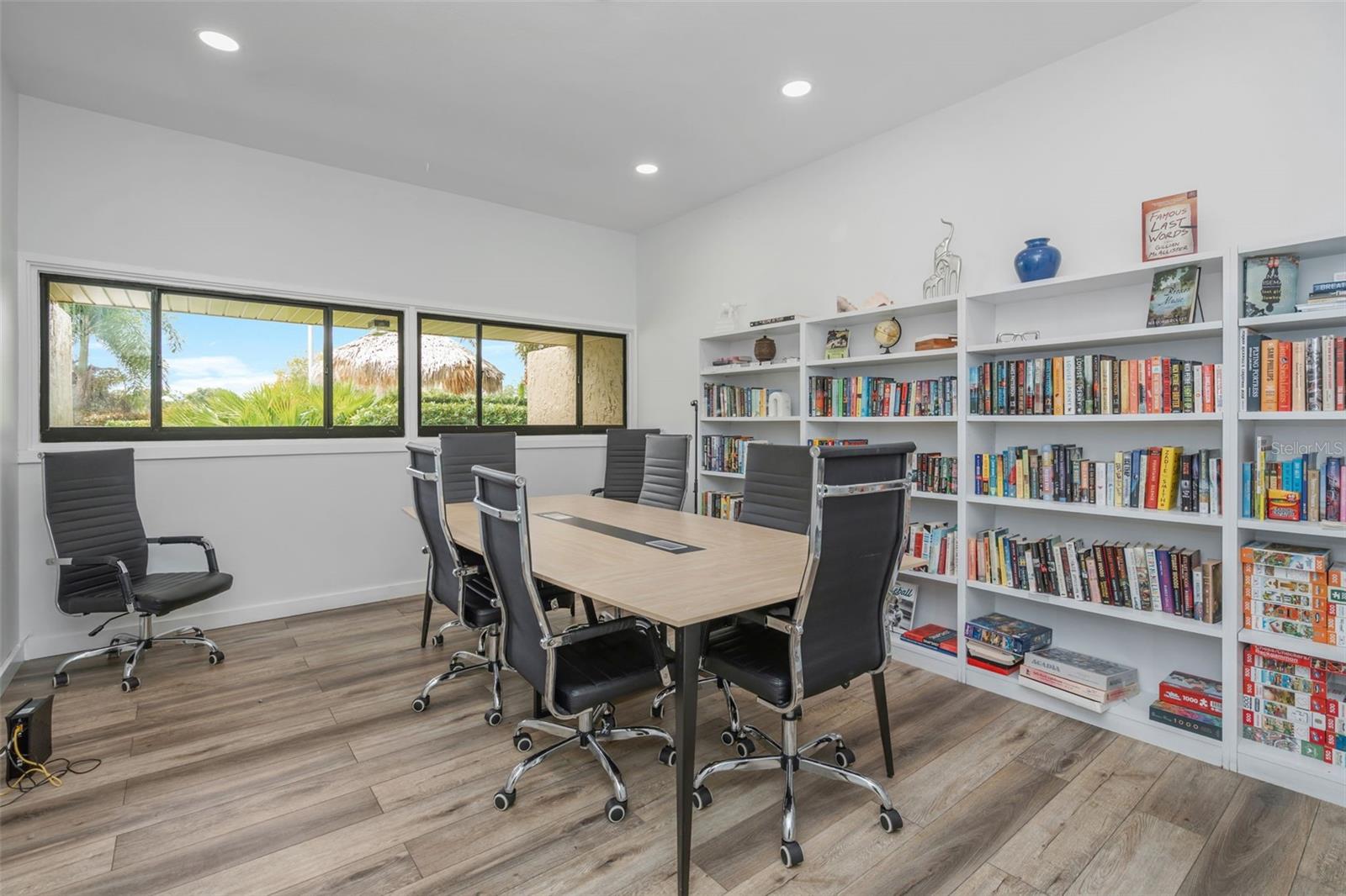2614 COVE CAY DR #102 — photo 31