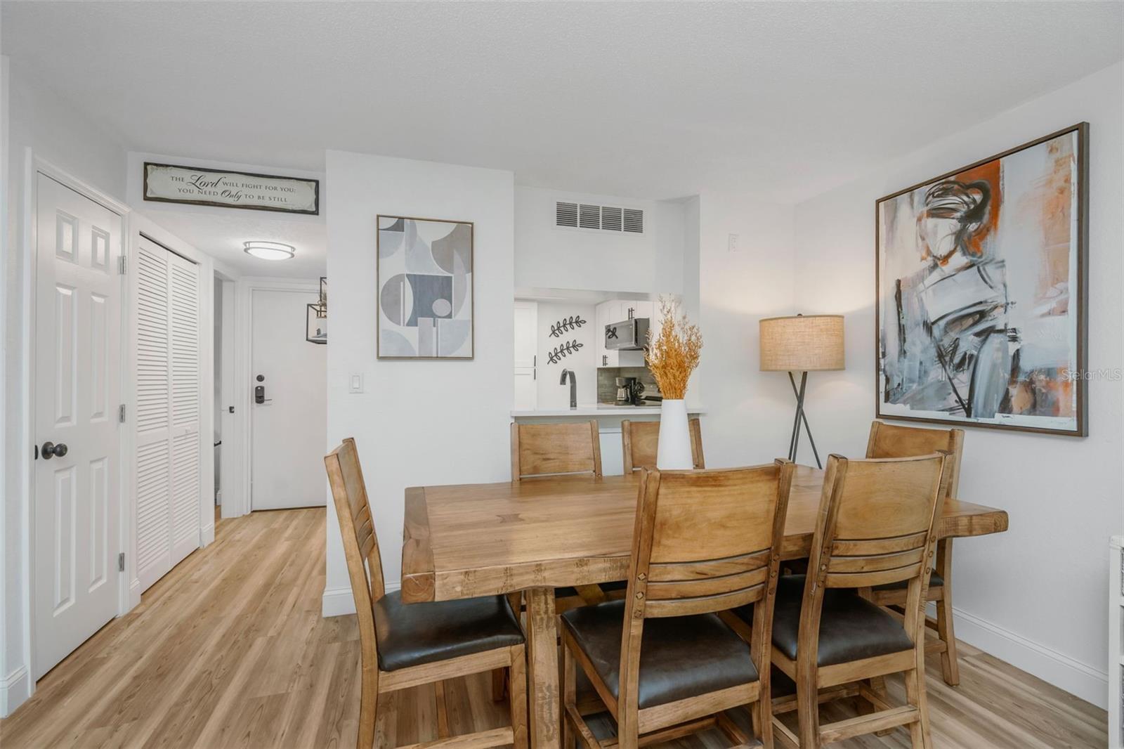 2614 COVE CAY DR #102 — photo 8