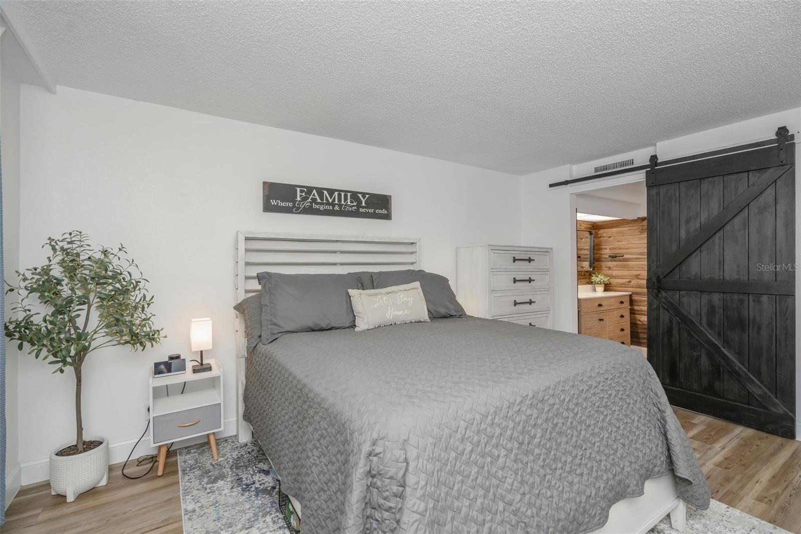 2614 COVE CAY DR #102 — photo 11