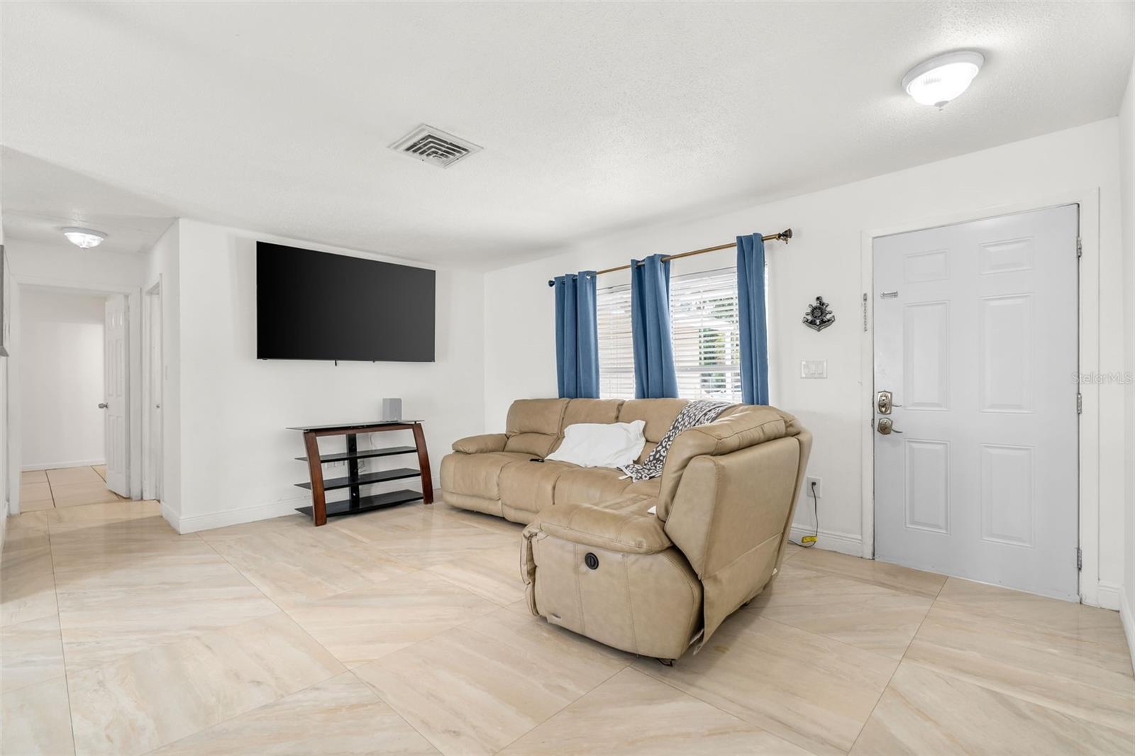 537 MELODY CIR — photo 52