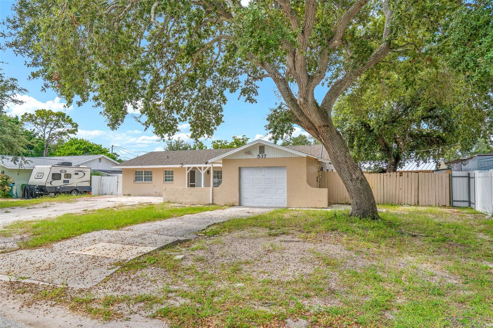 537 MELODY CIR — photo 2
