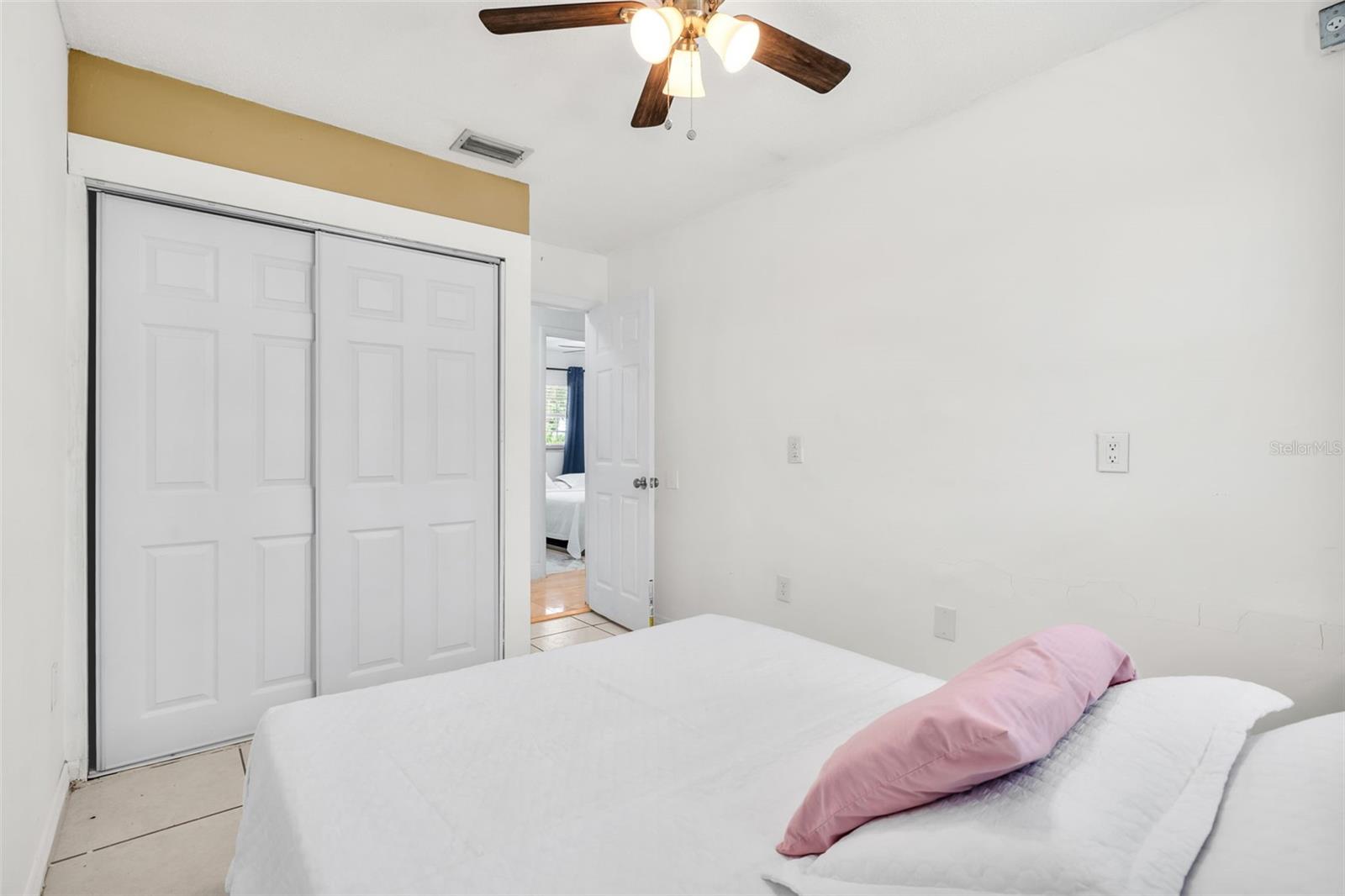 537 MELODY CIR — photo 25