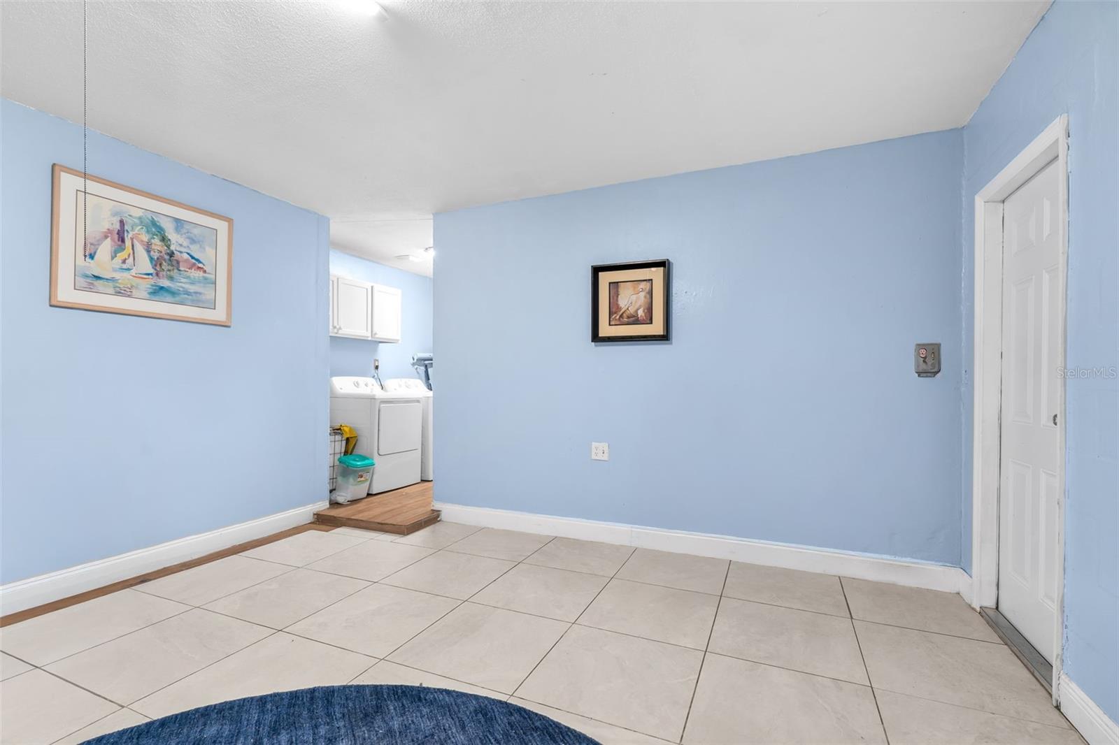 537 MELODY CIR — photo 33