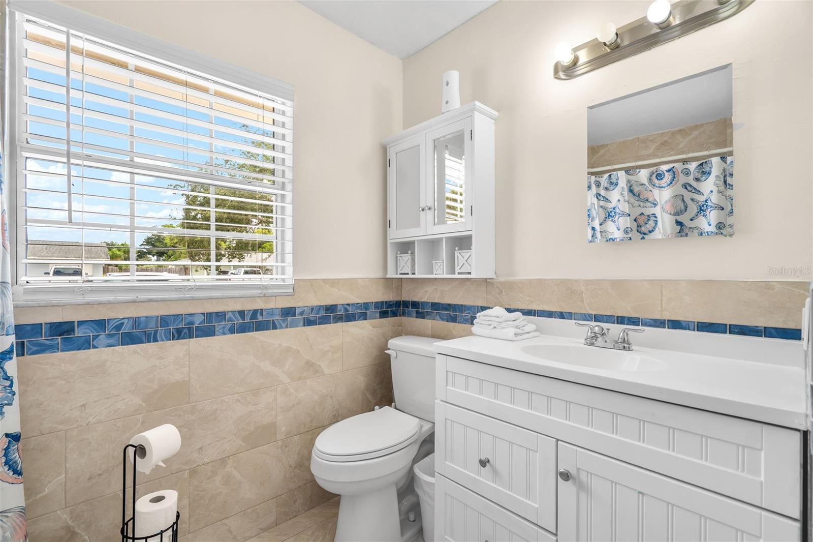 537 MELODY CIR — photo 16