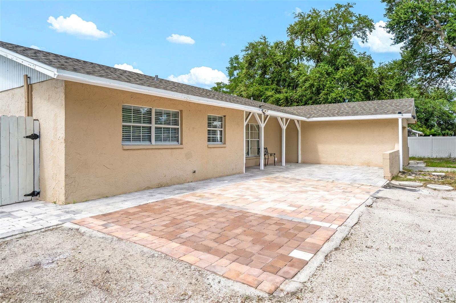 537 MELODY CIR — photo 3