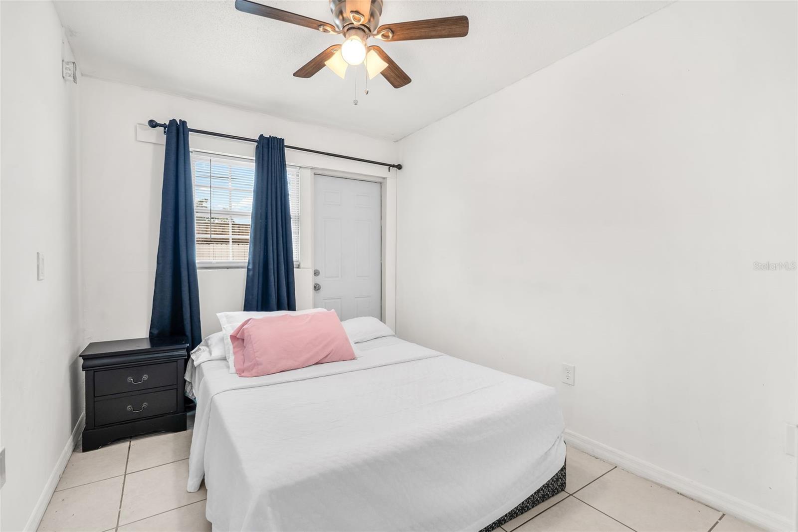 537 MELODY CIR — photo 24
