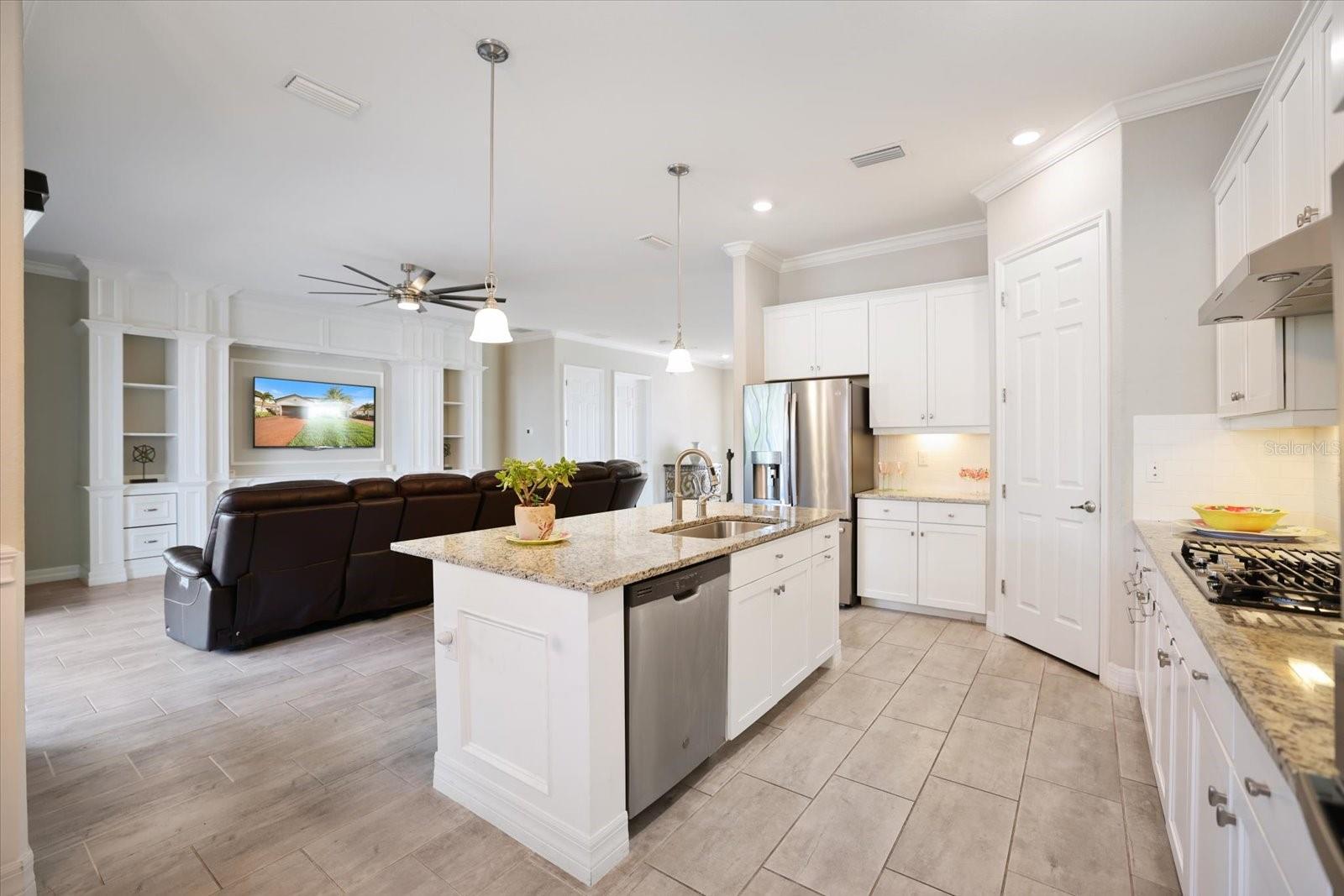 12120 GANNETT PL — photo 14