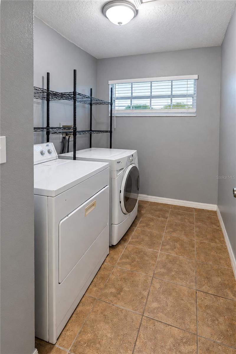 2259 ROANOKE SPRINGS DR — photo 34