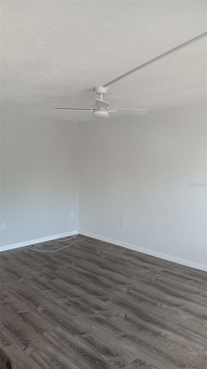 8402 111TH ST #203 — photo 11