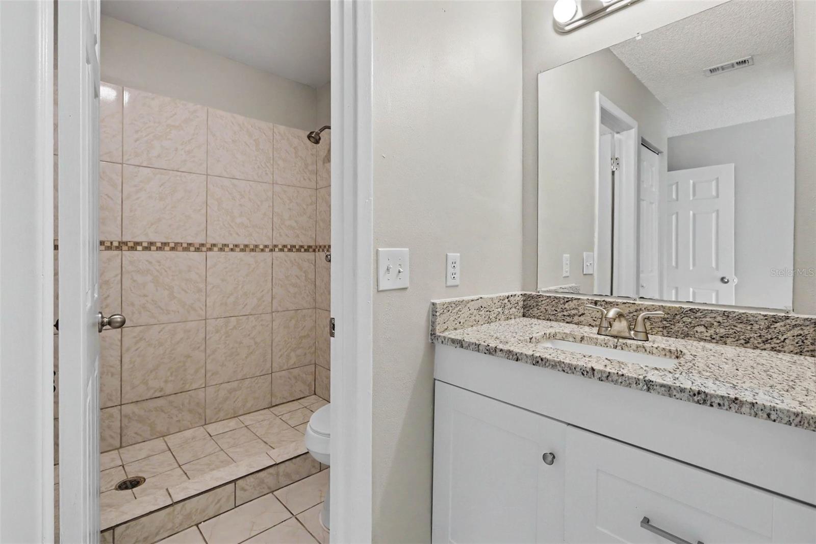301 REGAL PARK DR — photo 17