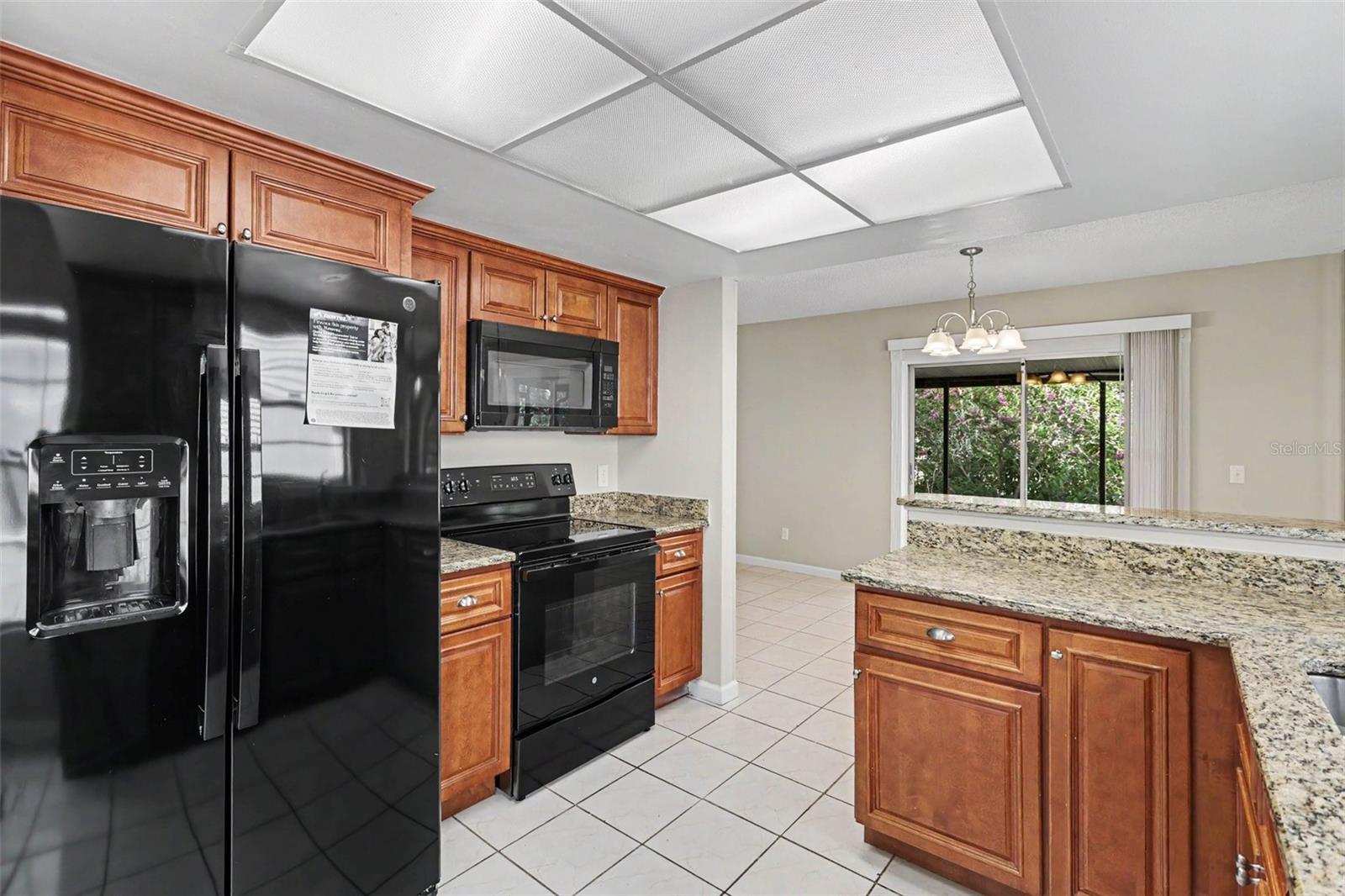 301 REGAL PARK DR — photo 9