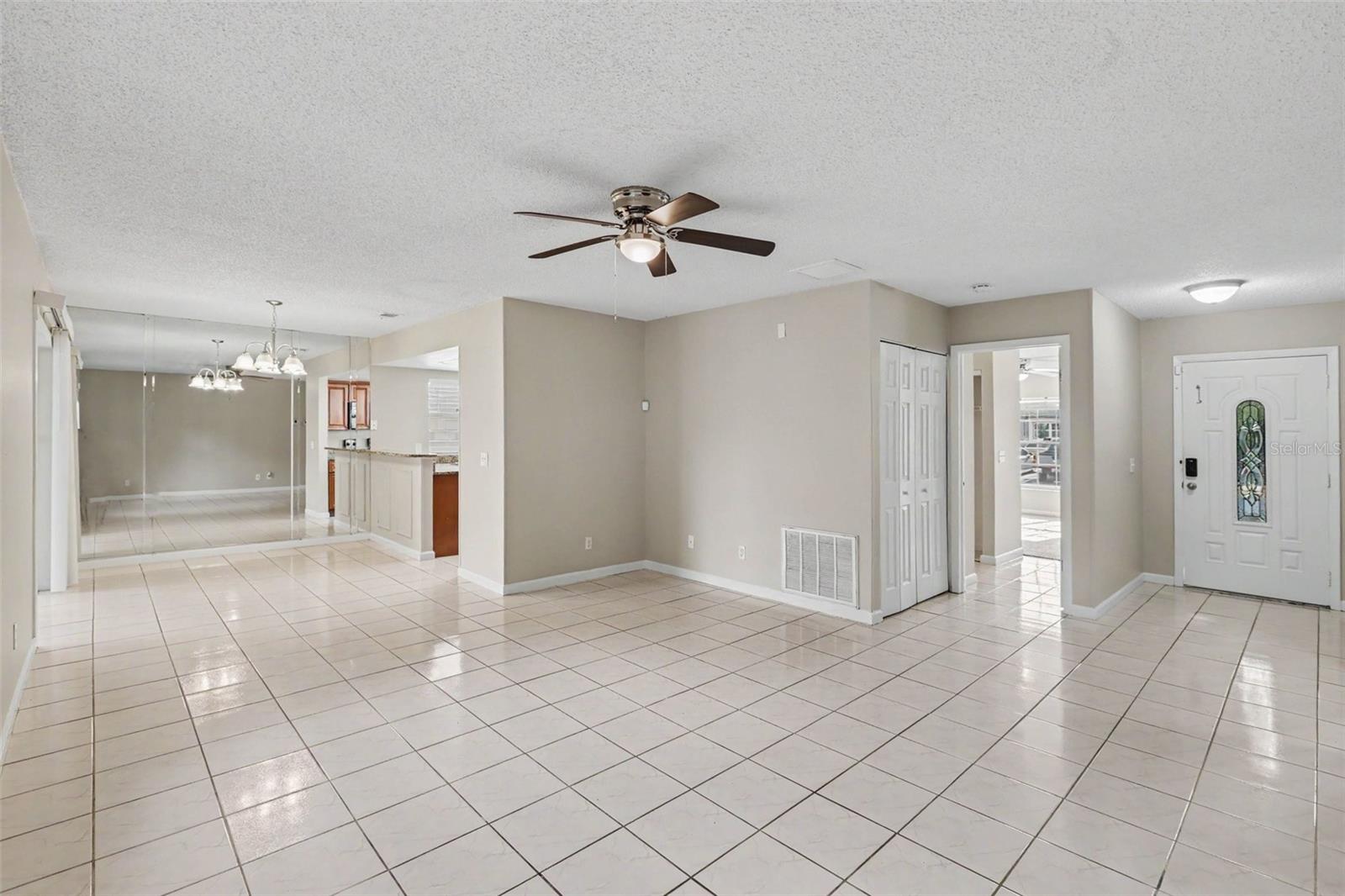 301 REGAL PARK DR — photo 5