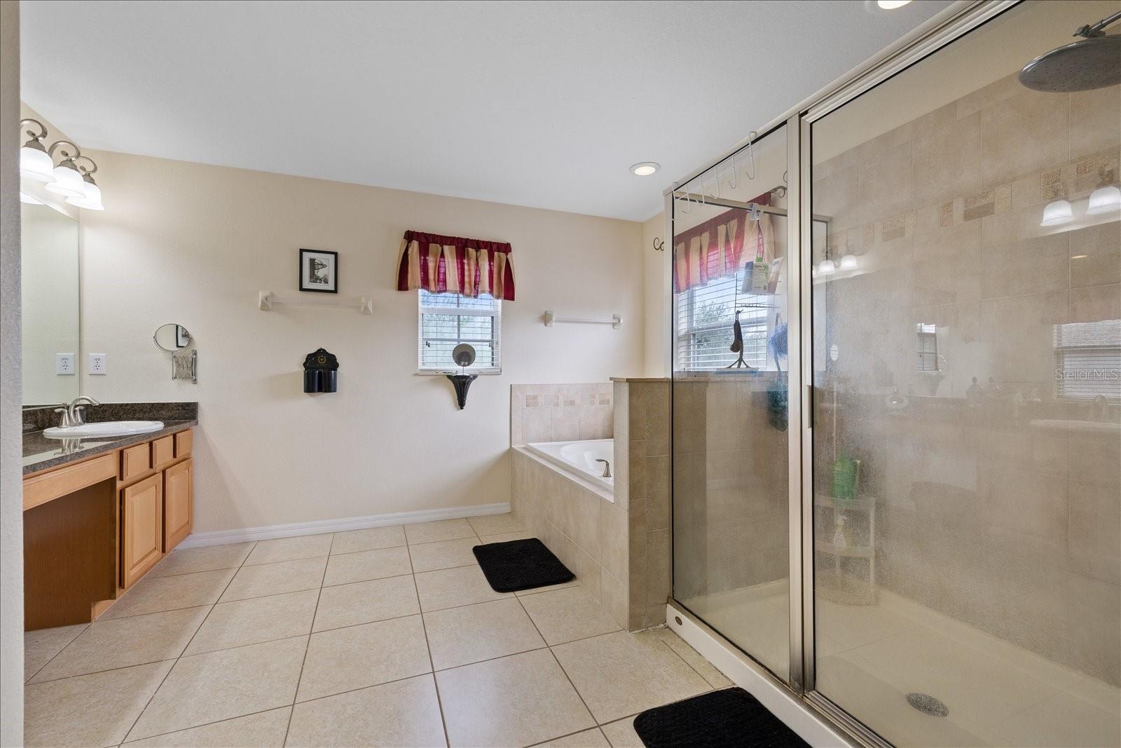 2841 TRINITY COTTAGE DR — photo 33