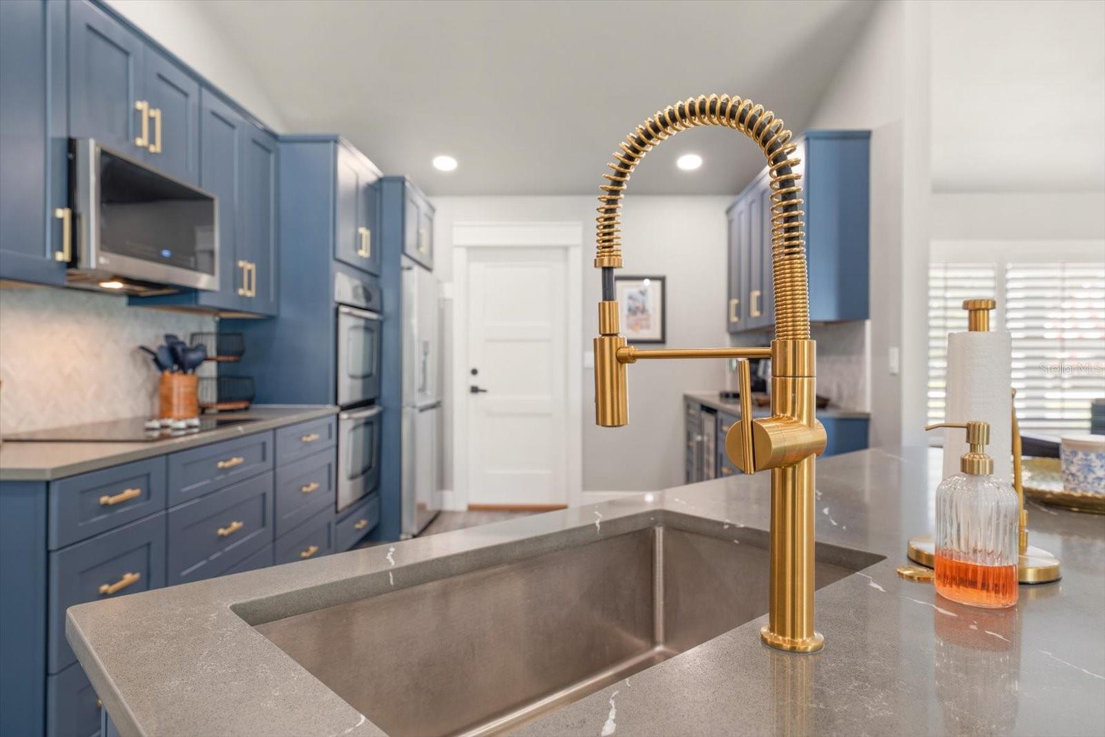 668 MEHLENBACHER RD — photo 21
