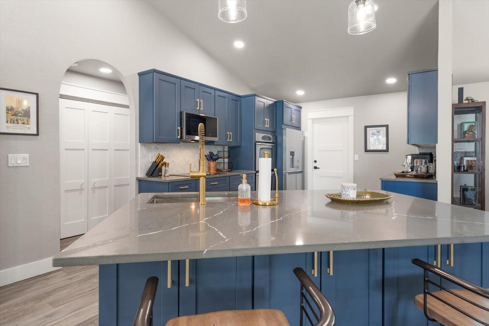 668 MEHLENBACHER RD — photo 26