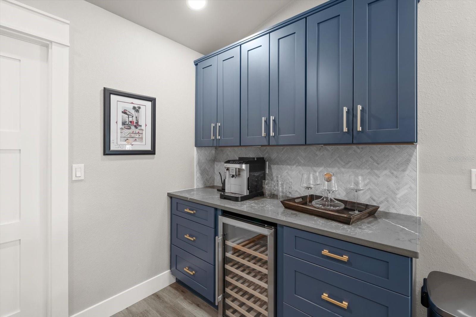 668 MEHLENBACHER RD — photo 24