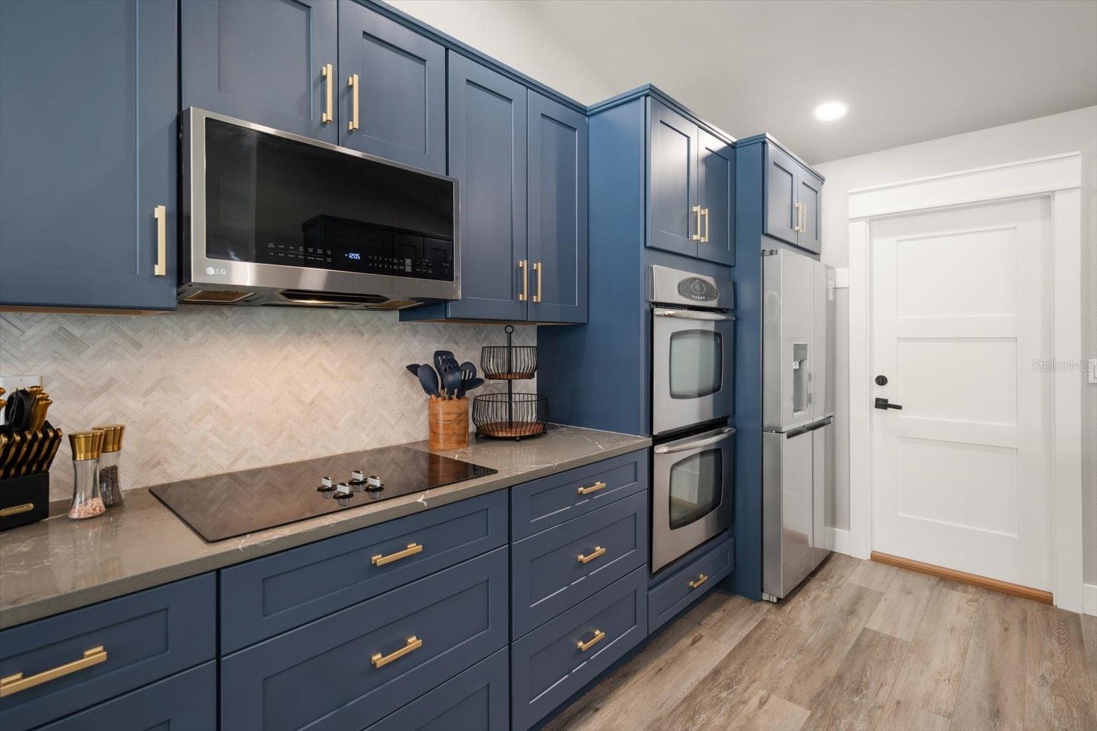 668 MEHLENBACHER RD — photo 23