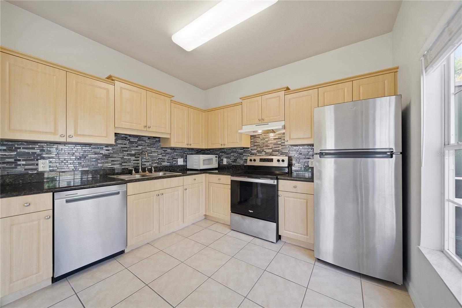 7780 PLANTATION CIR — photo 21