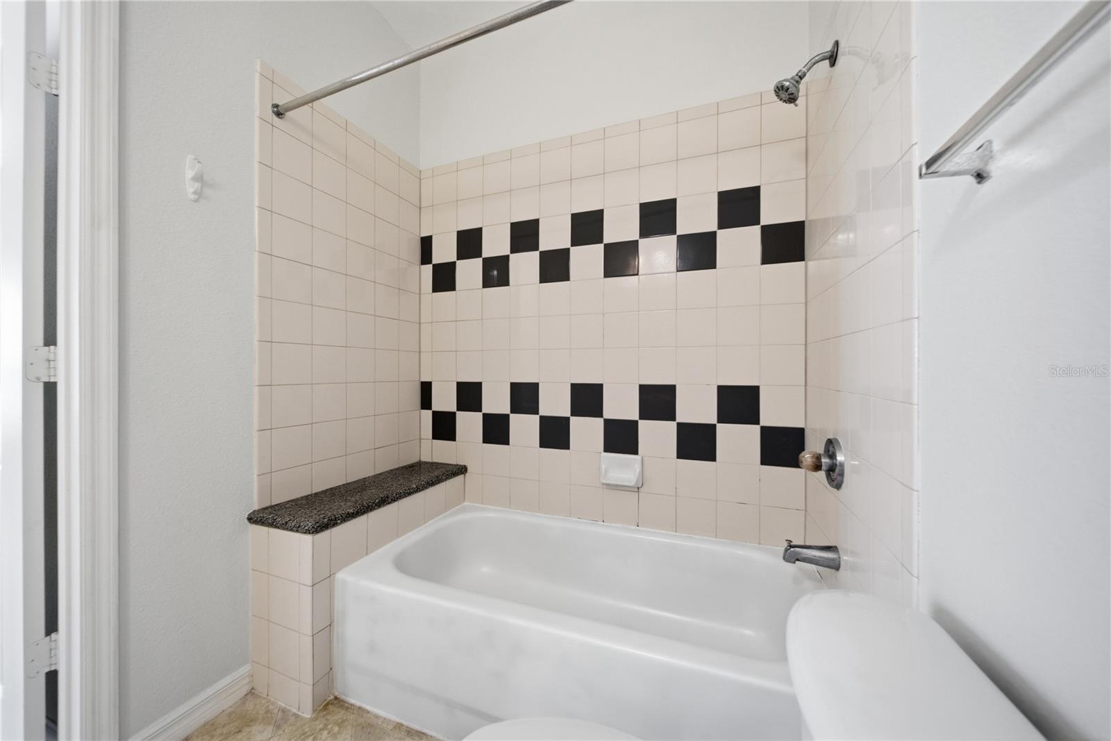 7780 PLANTATION CIR — photo 33