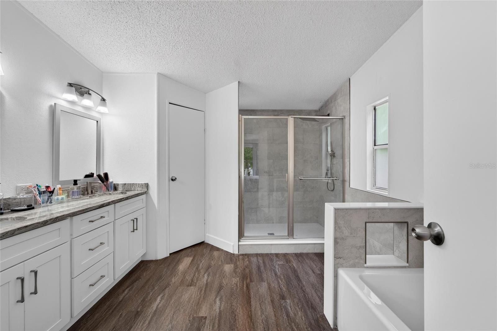 9690 JEROME DR — photo 43