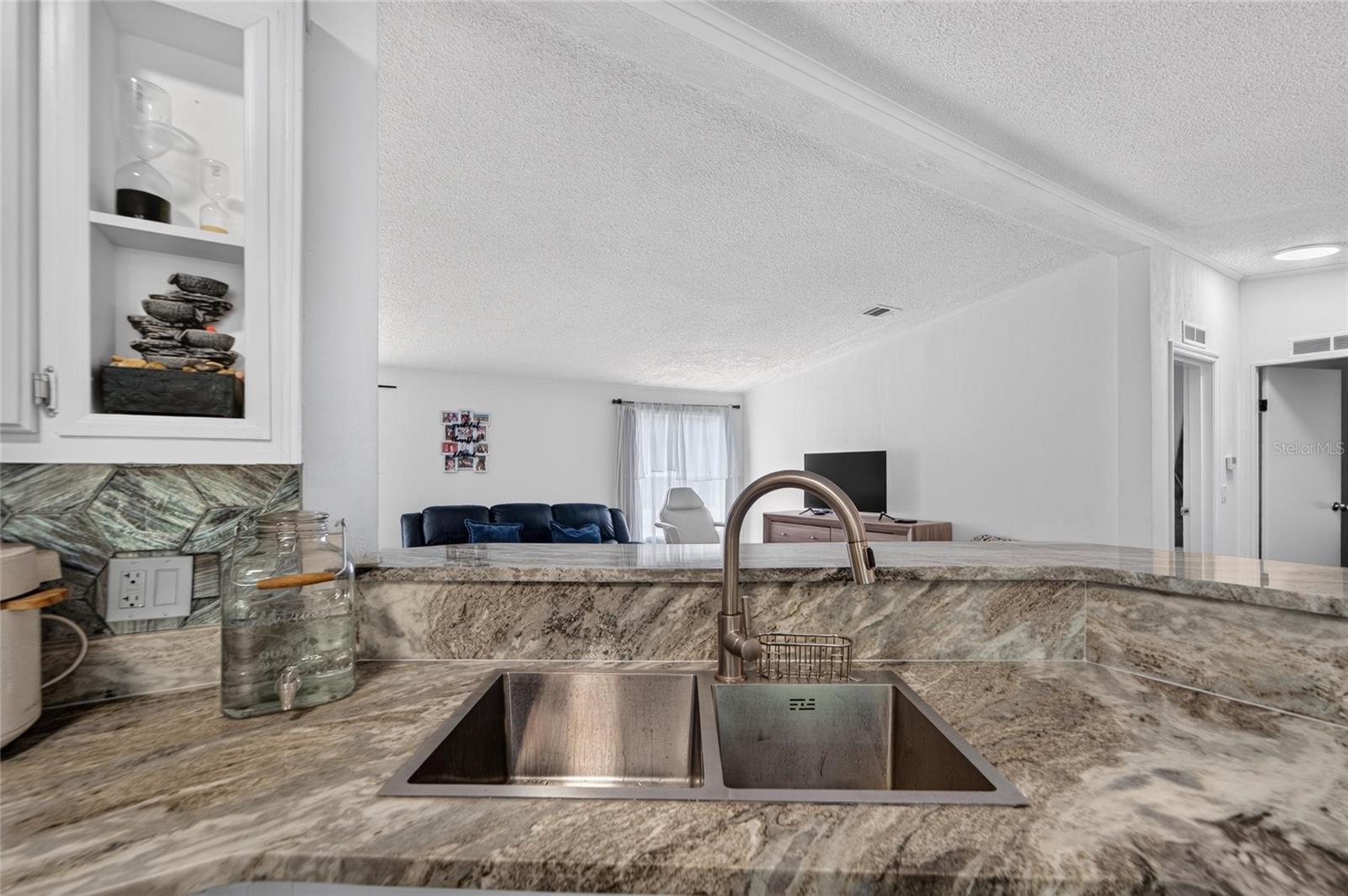 9690 JEROME DR — photo 34
