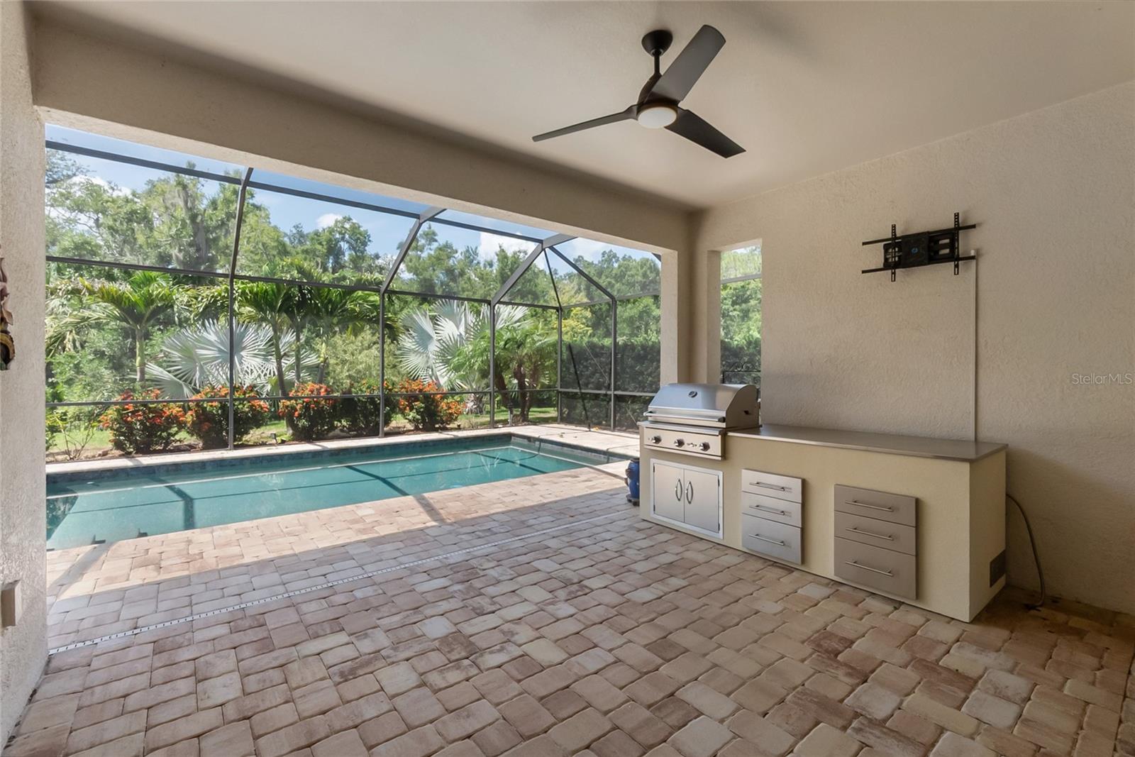 9730 CARNOUSTIE PL — photo 37