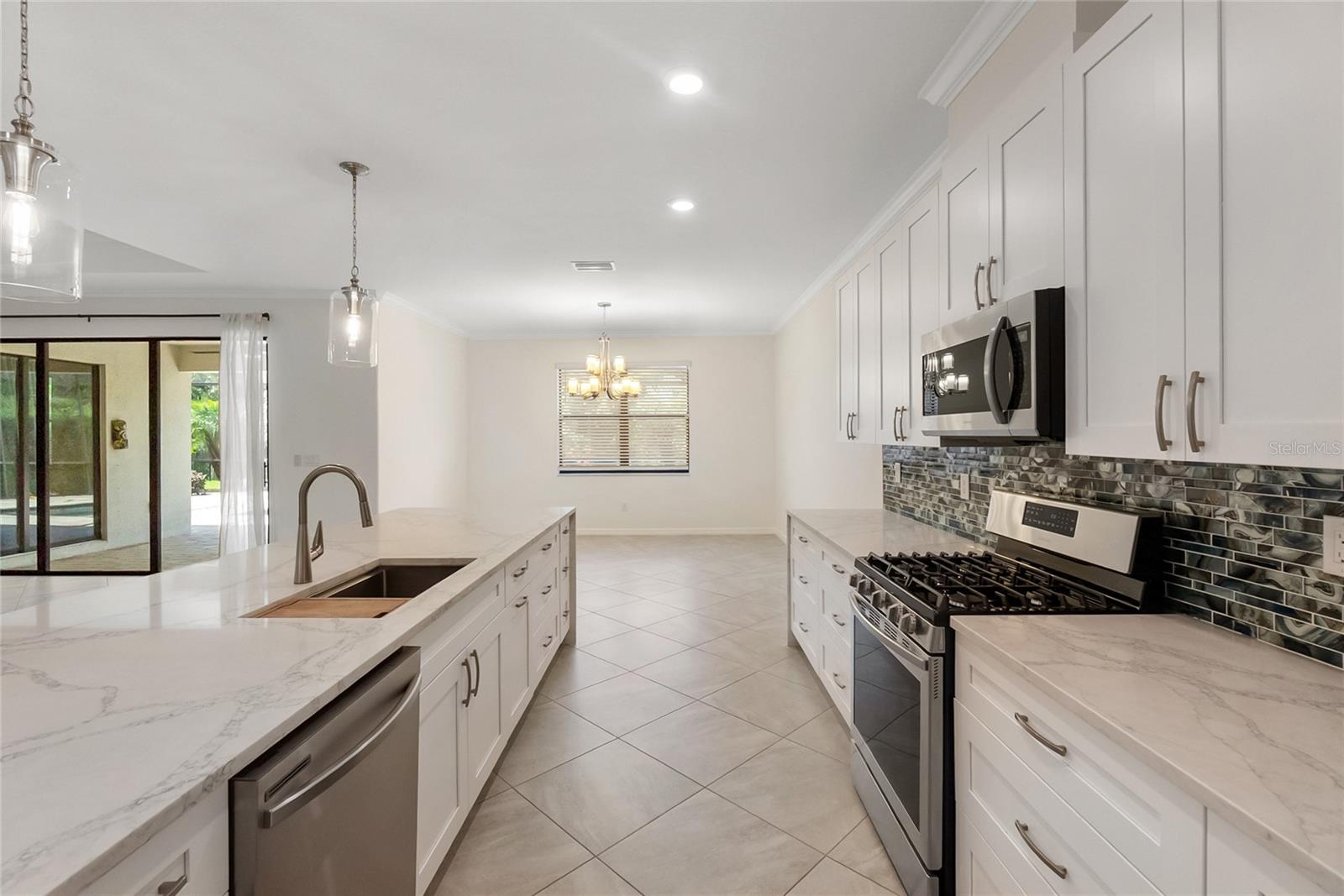 9730 CARNOUSTIE PL — photo 8