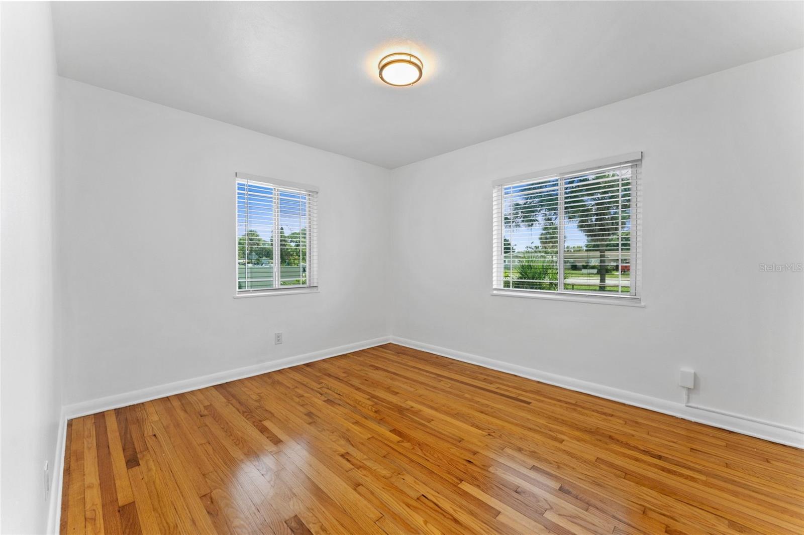 1419 TYRONE BLVD N — photo 15