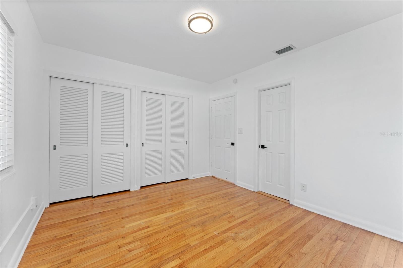 1419 TYRONE BLVD N — photo 11