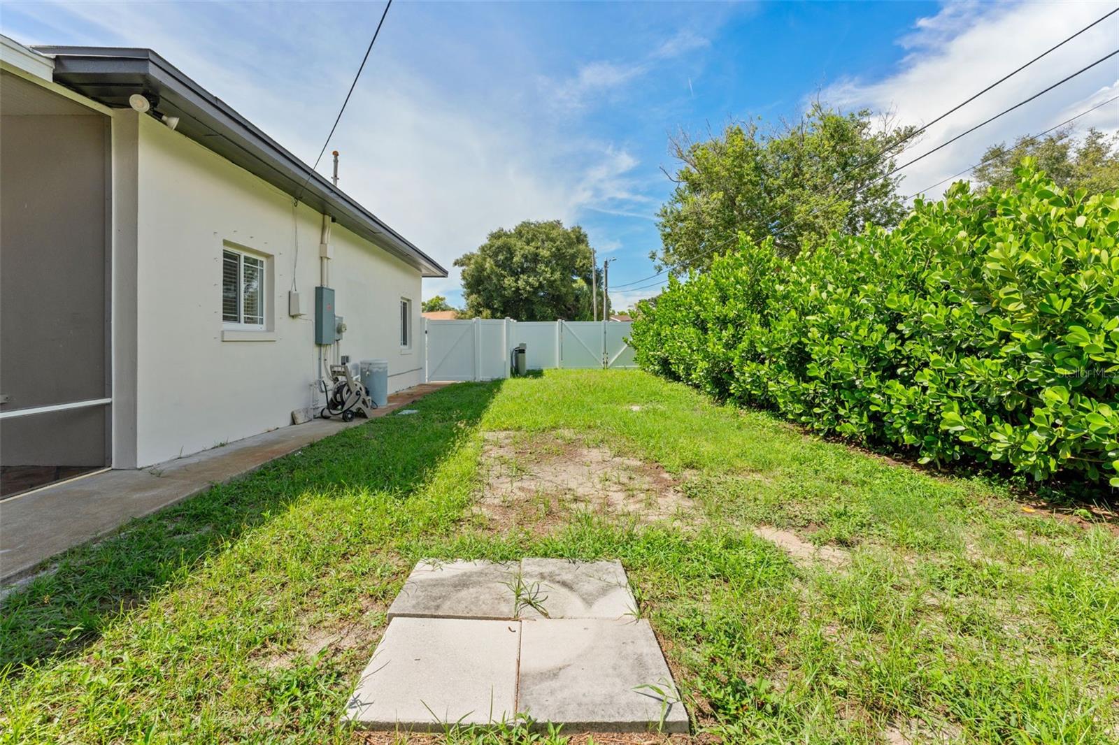 1419 TYRONE BLVD N — photo 28